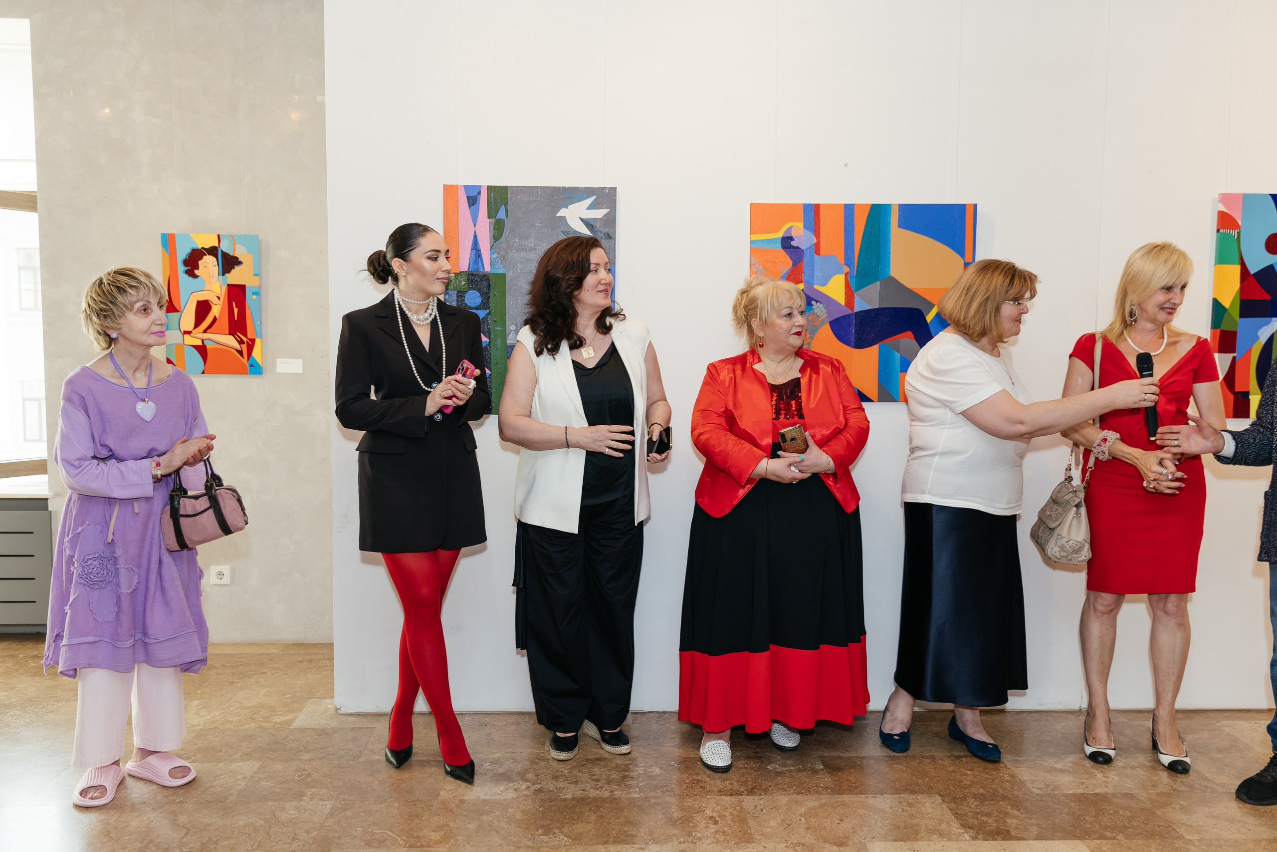 Выставка Лиры Алборовой «Цвет — это я». Свадебный и репортажный фотограф в Санкт-Петербурге Николай Голованов