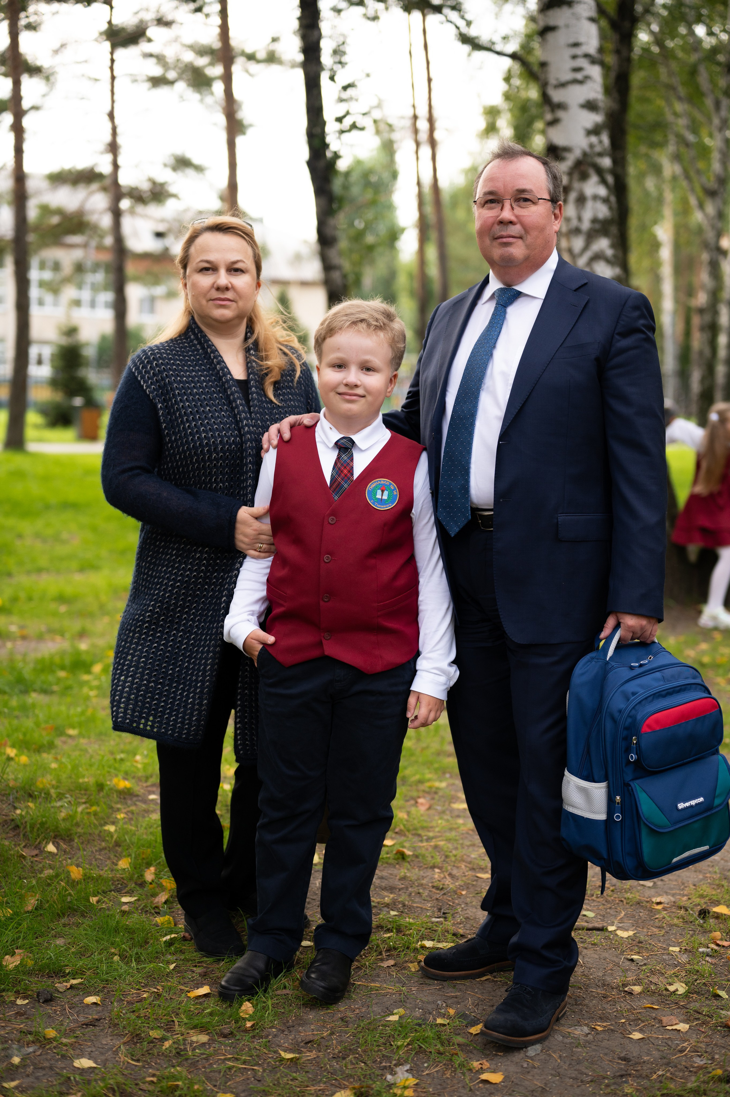 1 сентября 16 гимназия 2 класс (линейка + в классе+ на улице). Фотограф новорожденных, семейный детский в Тюмени Татьяна Морозова