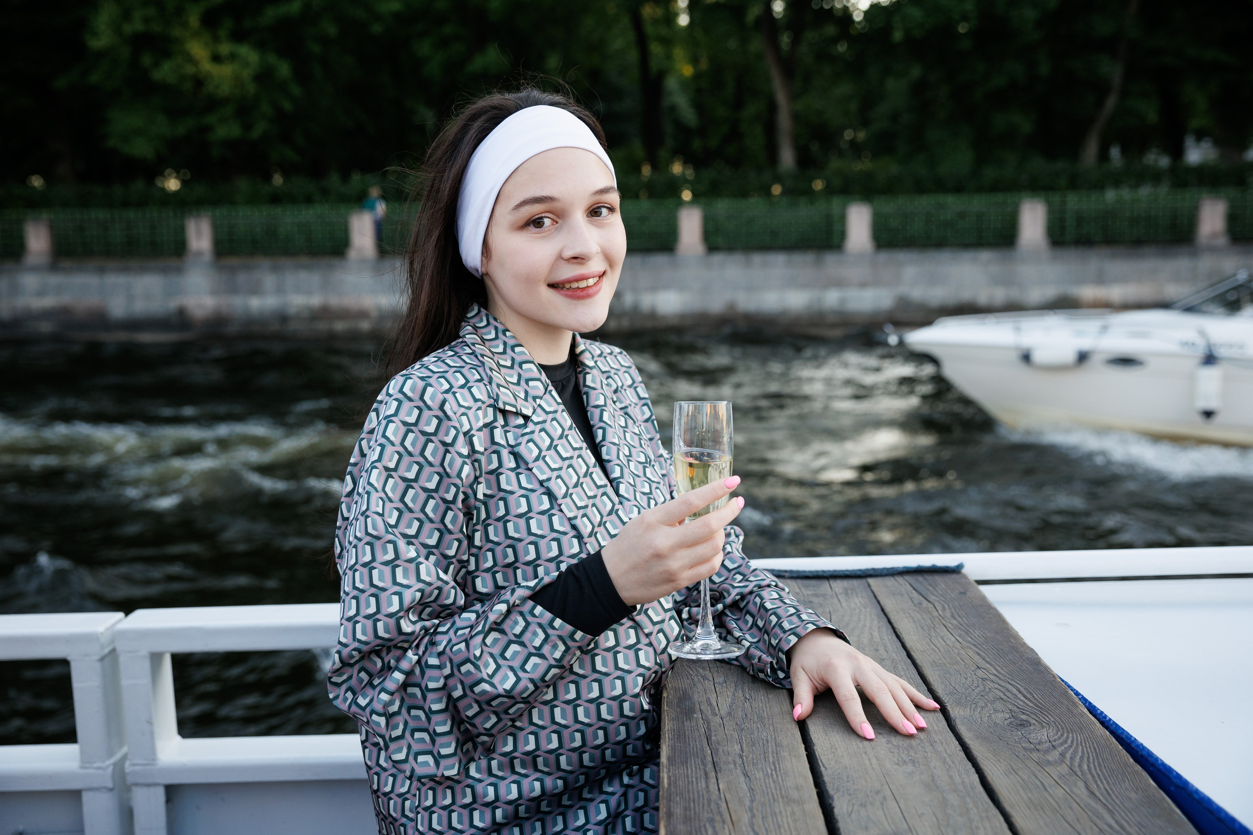 На теплоходах музыка играет. Репортажный Фотограф в Москве Юра Гушан