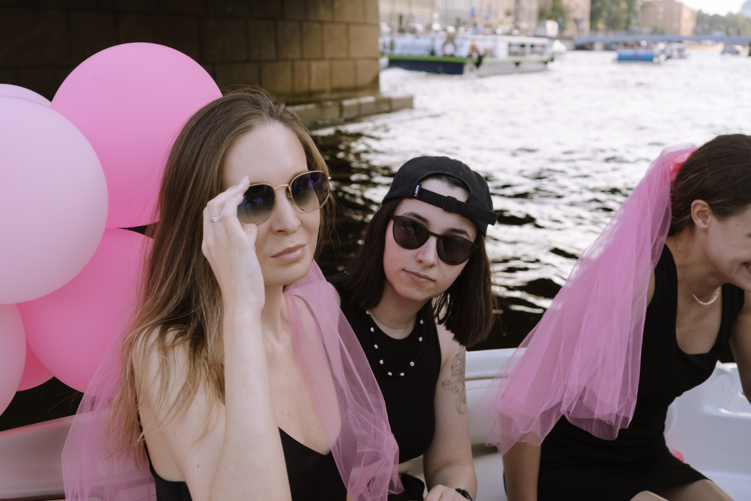 ДЕВИЧНИК НА КАТЕРЕ. Профессиональный фотограф, Санкт-Петербург — Виктория Богомолова