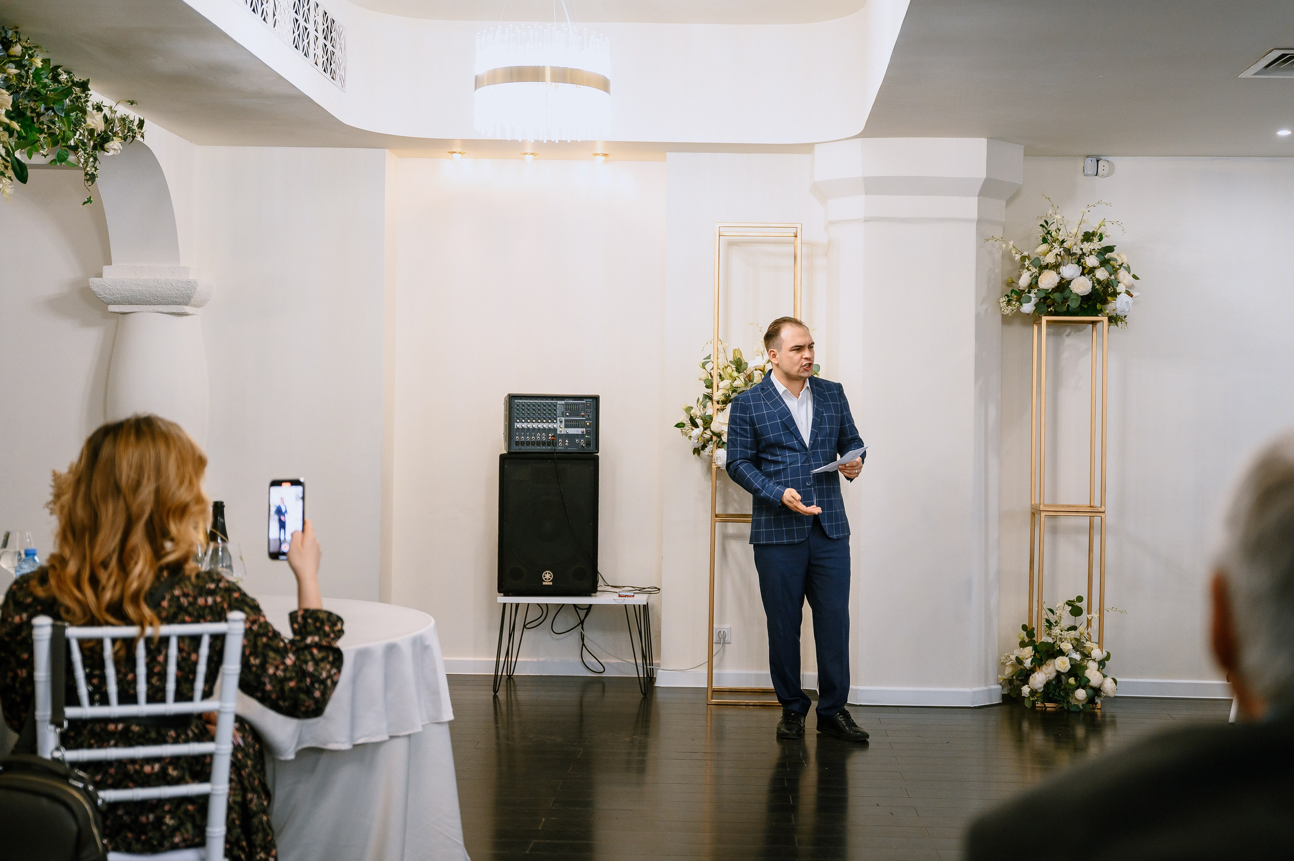 Поэтический вечер Ольги Любимовой. Свадебный и просто хороший фотограф в Челябинске