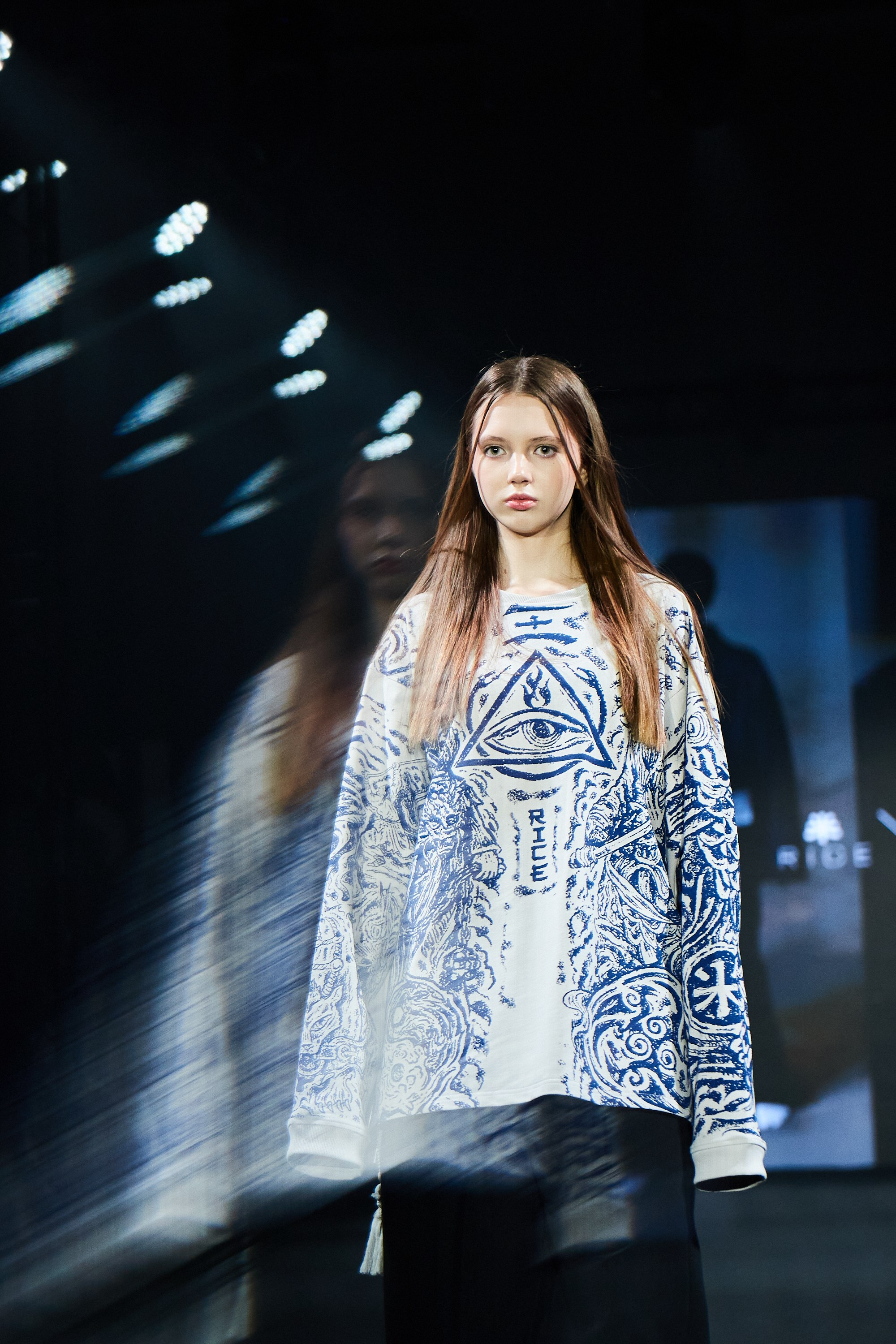 Sochi Fashion Week май 2026. Профессиональный фотограф в Сочи Виктория Джой. Обучение