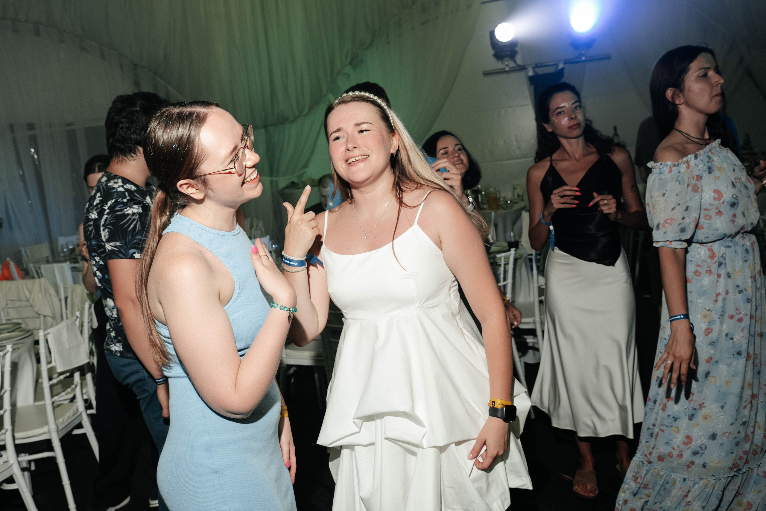 Бери заряд. Свадебный фотограф Москва Александра Аверкова