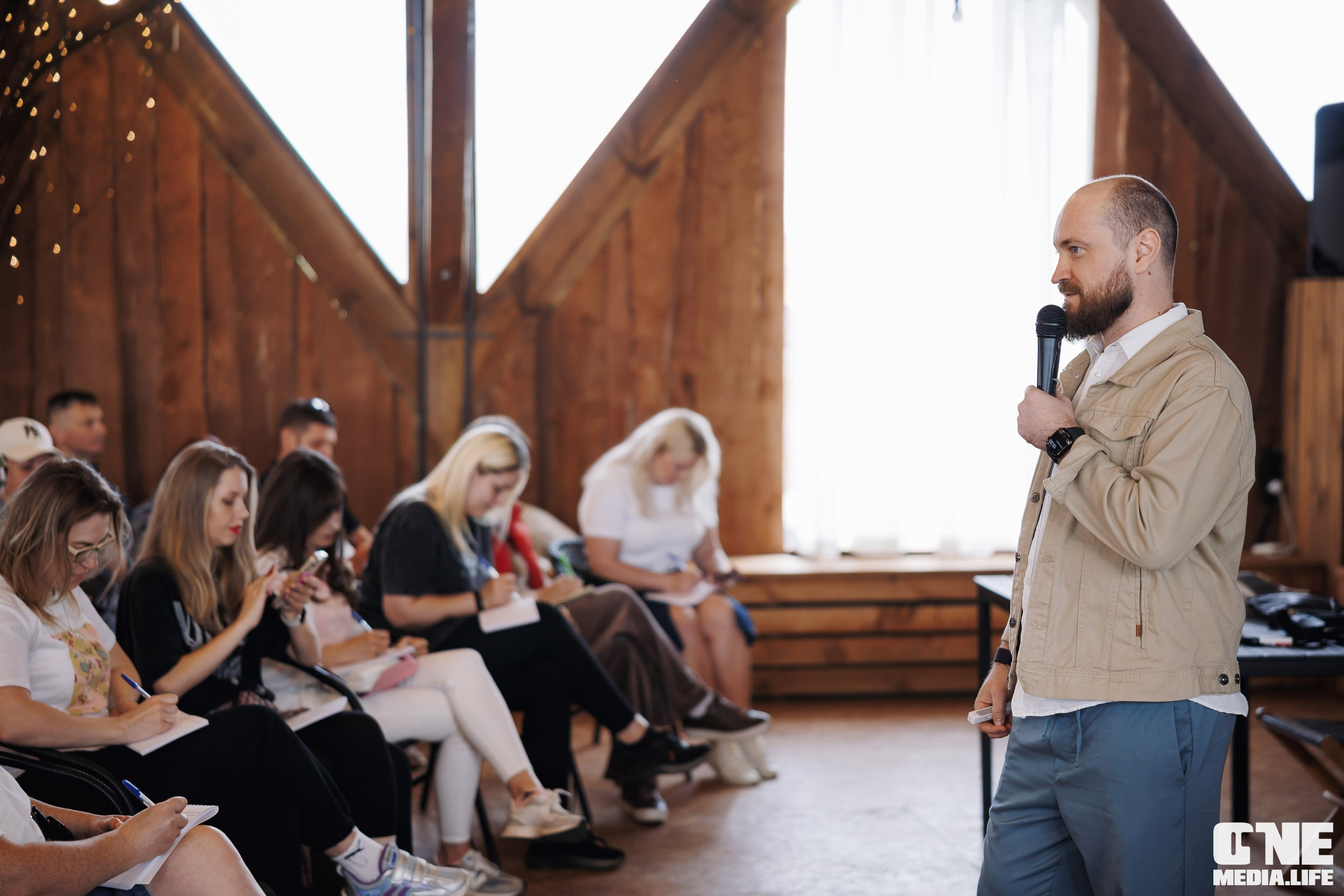 Фоторепортаж с форума «Мой бизнес. Сила в окружении». One Media Life: фоторепортажи, фотоотчеты с мероприятий и заведений