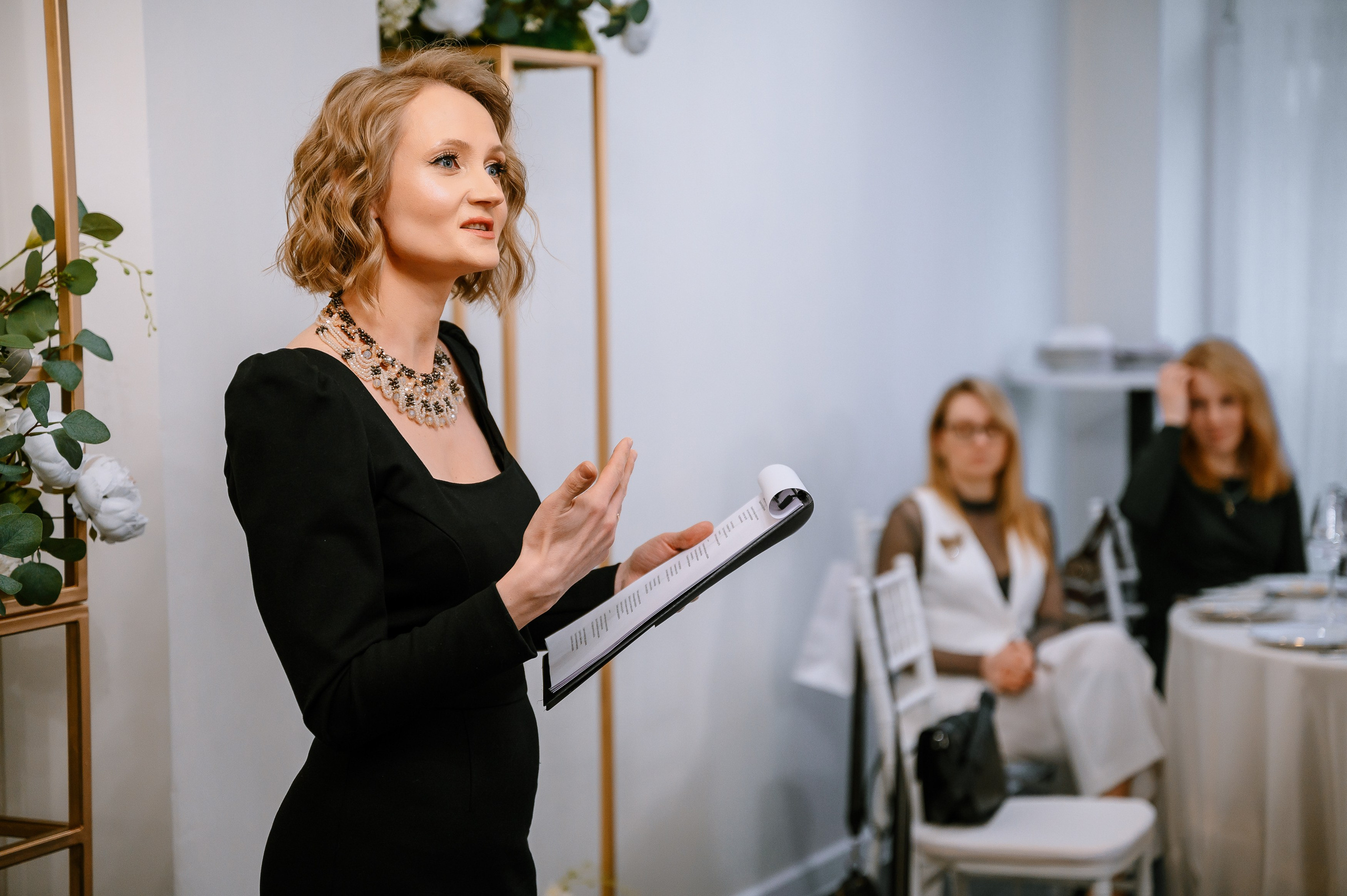 Поэтический вечер Ольги Любимовой. Свадебный и просто хороший фотограф в Челябинске