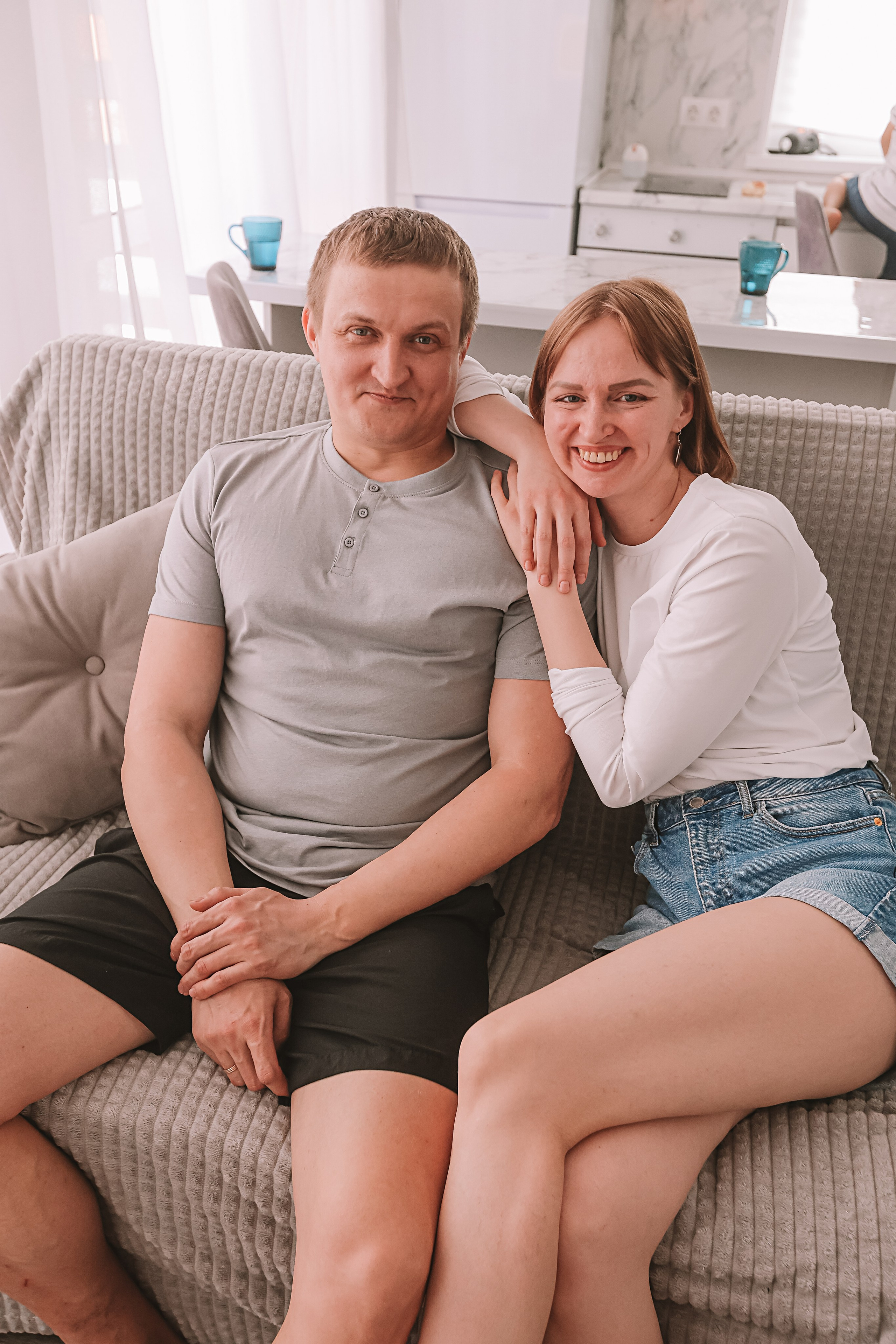 Семейная в домике (репортаж). Семейный фотограф Тюмень, фотограф на роды Салмина Мария