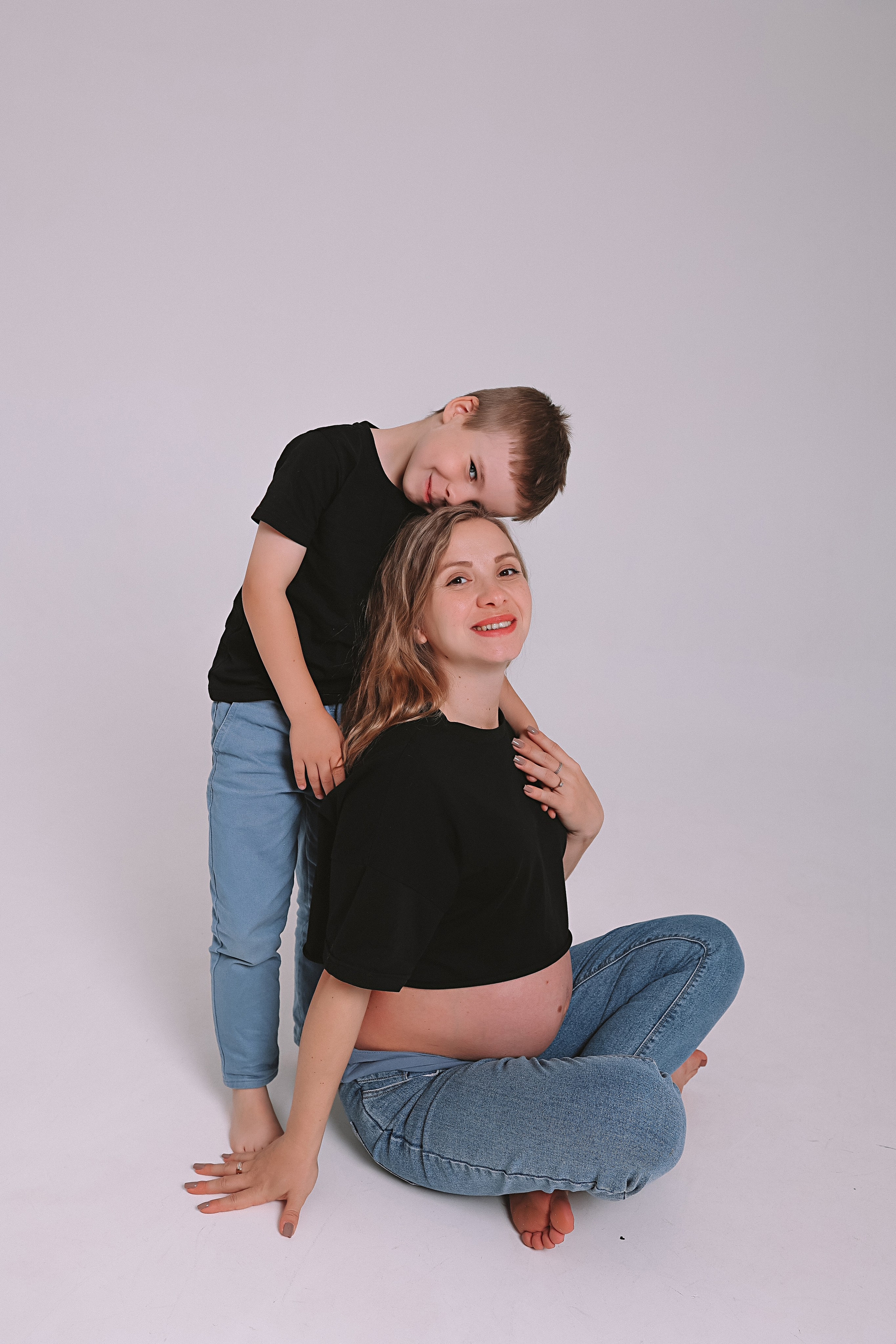 Фататум циклорама и зал. Семейный фотограф Тюмень, фотограф на роды Салмина Мария