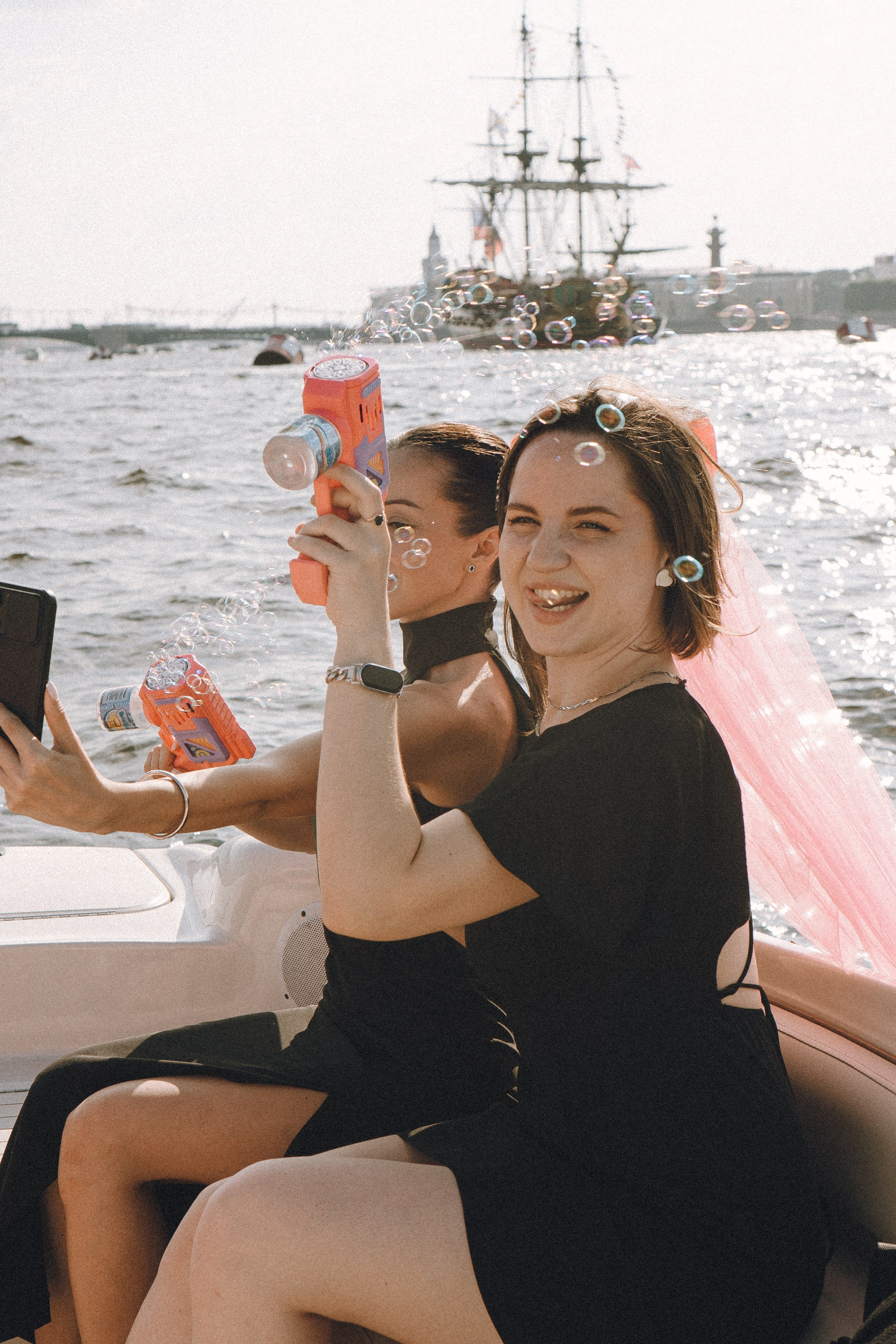 ДЕВИЧНИК НА КАТЕРЕ. Профессиональный фотограф, Санкт-Петербург — Виктория Богомолова