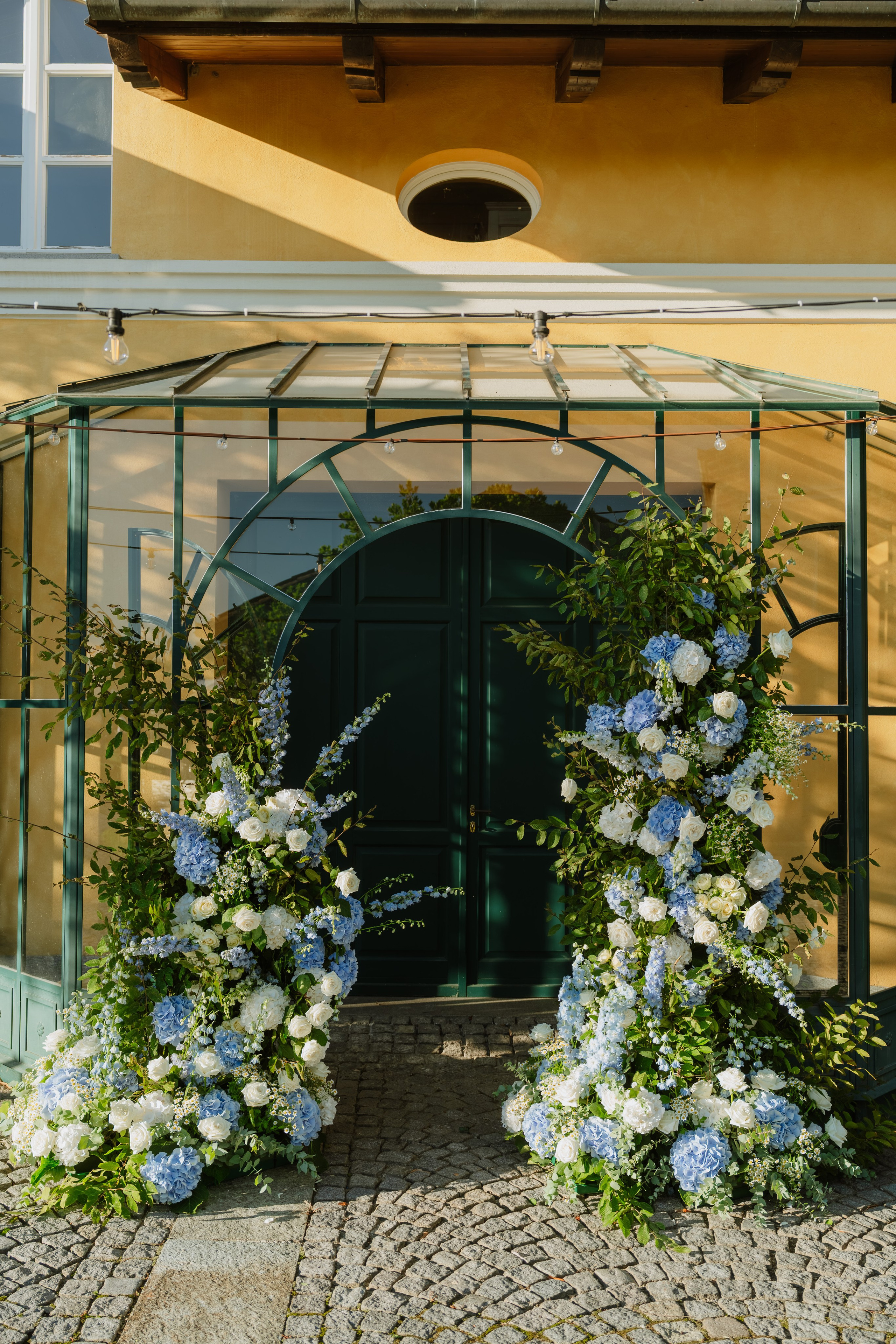 Vera & Lorenzo | Biella, Italy. Professional Wedding Photographer Geneva & Romande Switzerland | Tanya Creator