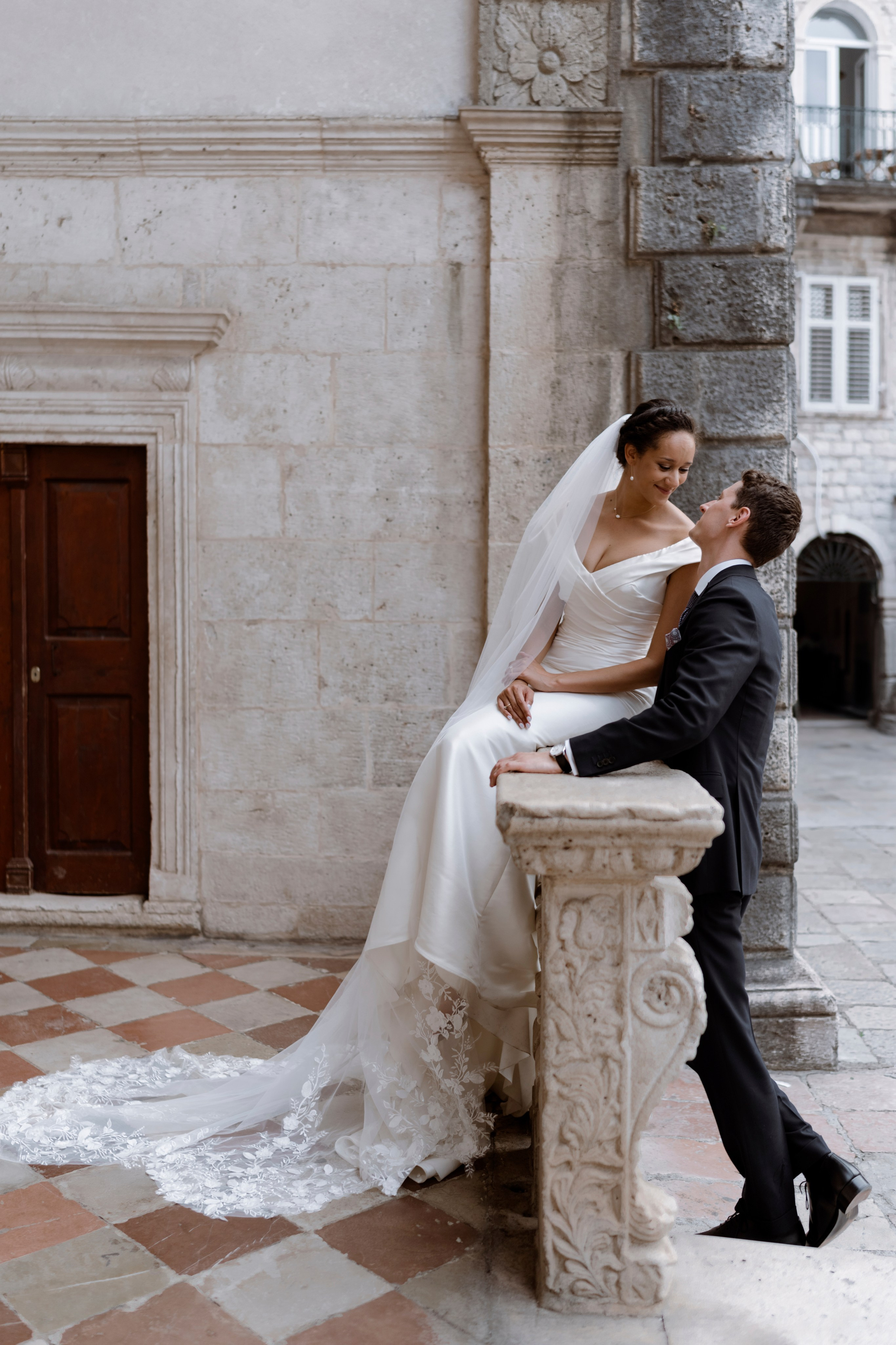 Viktor-Daniela. Elopement Wedding Photographer