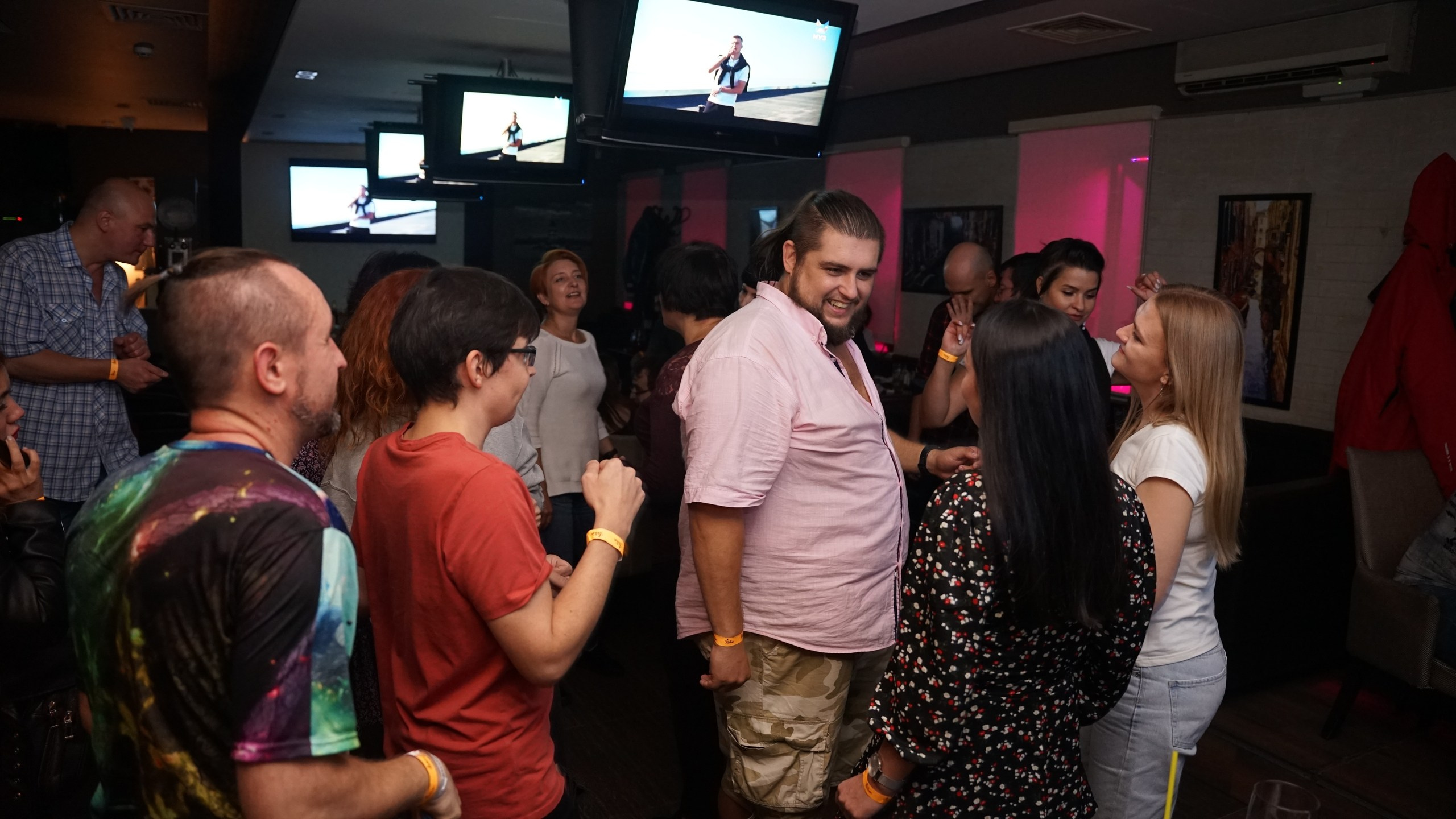 «И снова…» Клубная вечеринка | 03.09.22. Галерея Фантим