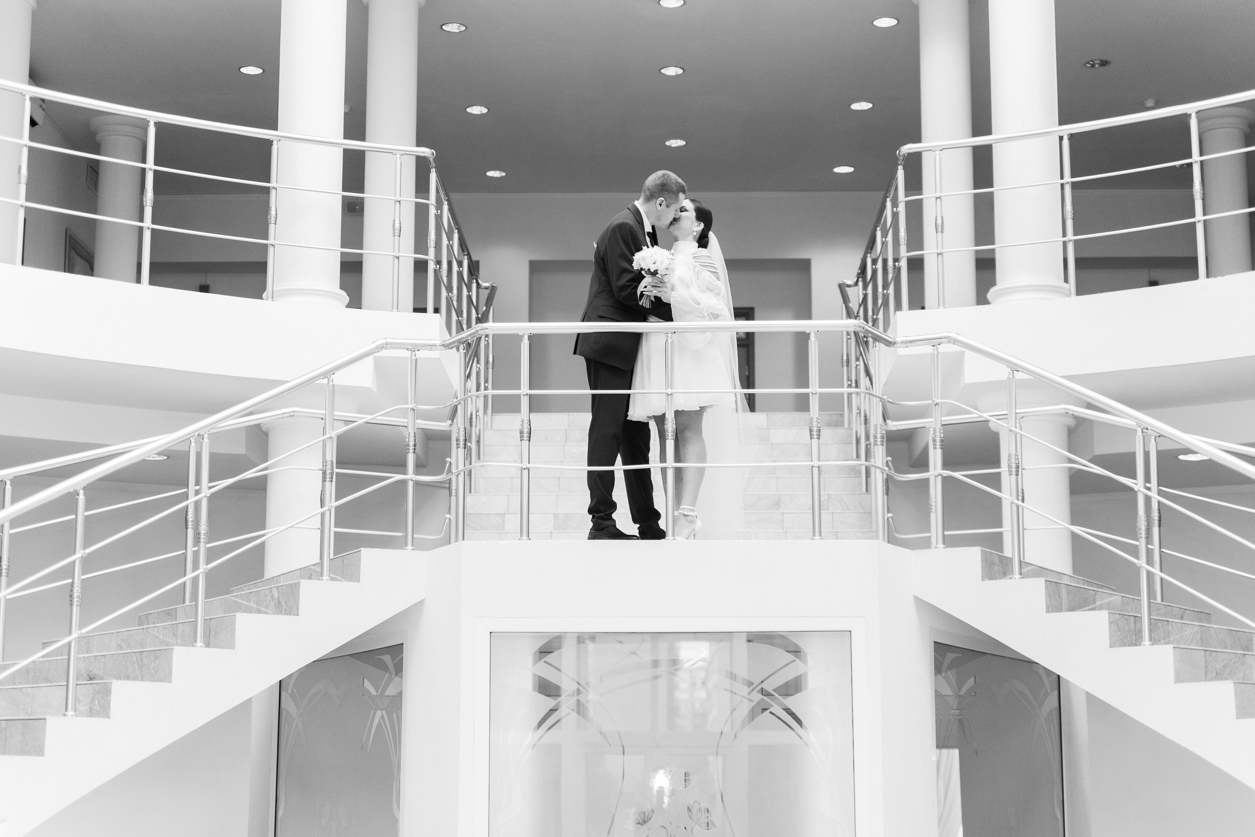 Камерная регистрация в ЗАГСе Приморского района г. Санкт-Петербург. Professional photoartist in St. Petersburg (wedding, reportage, portrait, model book, love story) Alexander Shvedov