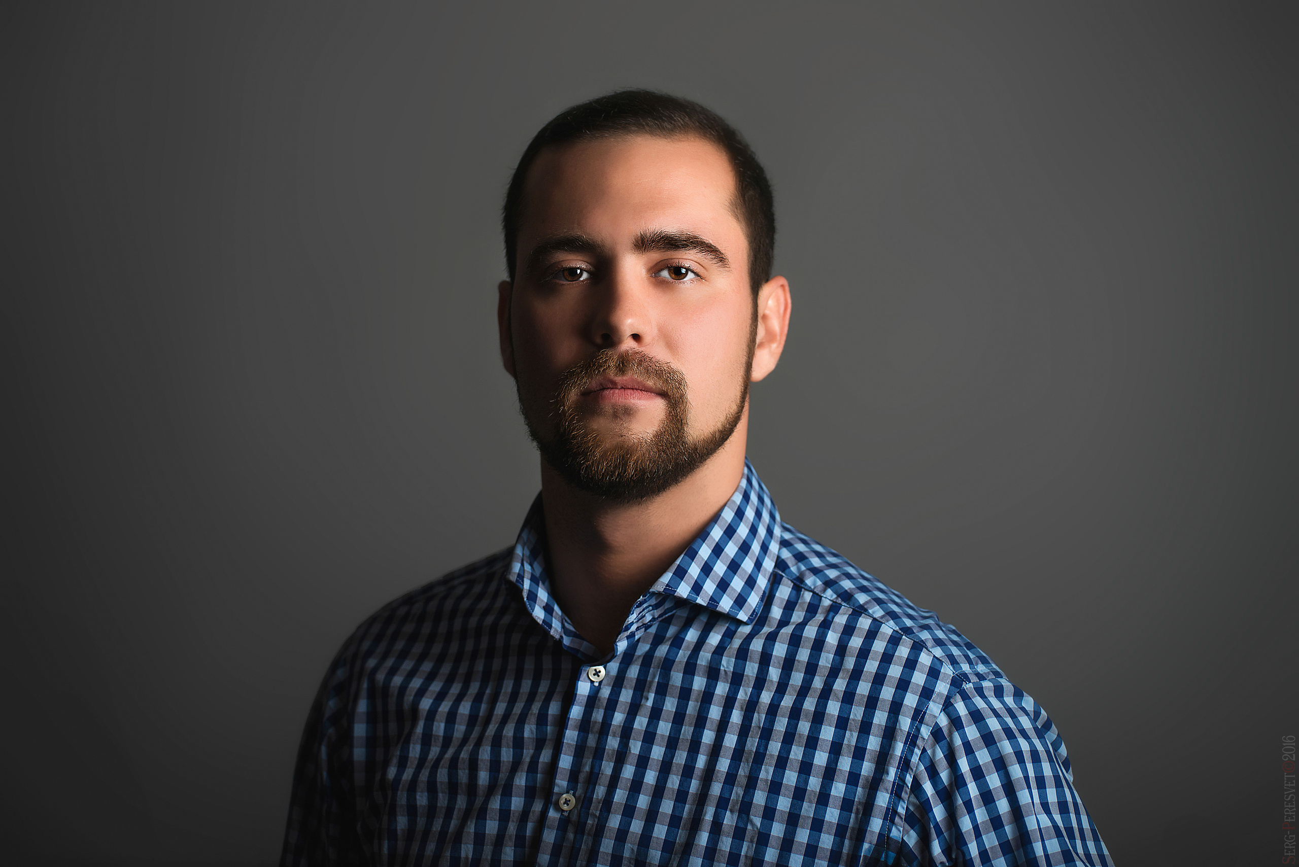 Мужской портрет, фотограф Сергей Пересвет. Ваш фотограф на праздник в Москве, Раменском, Жуковском, Люберцах