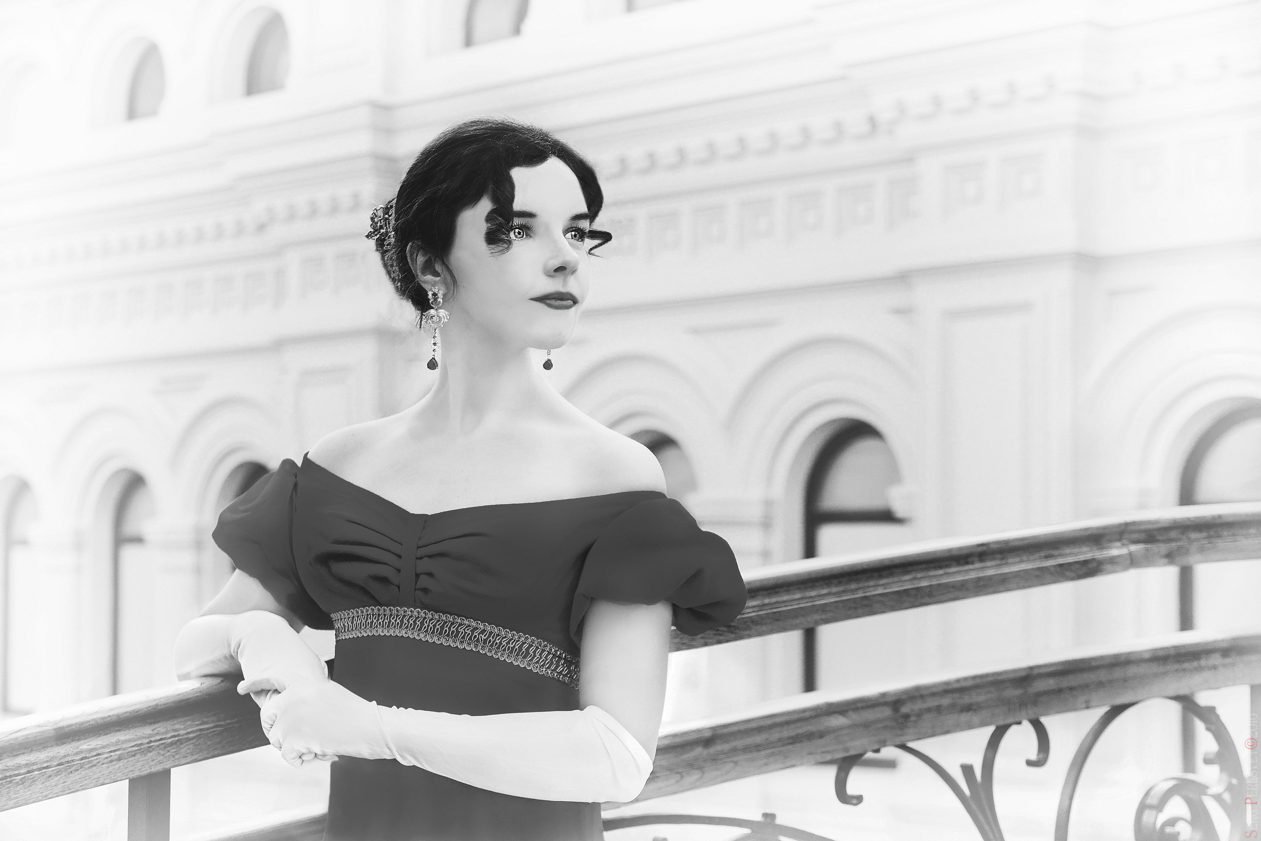 Фотосессия в студии для девушек в Москве - фотограф Сергей Пересвет. Ваш фотограф на праздник в Москве, Раменском, Жуковском, Люберцах