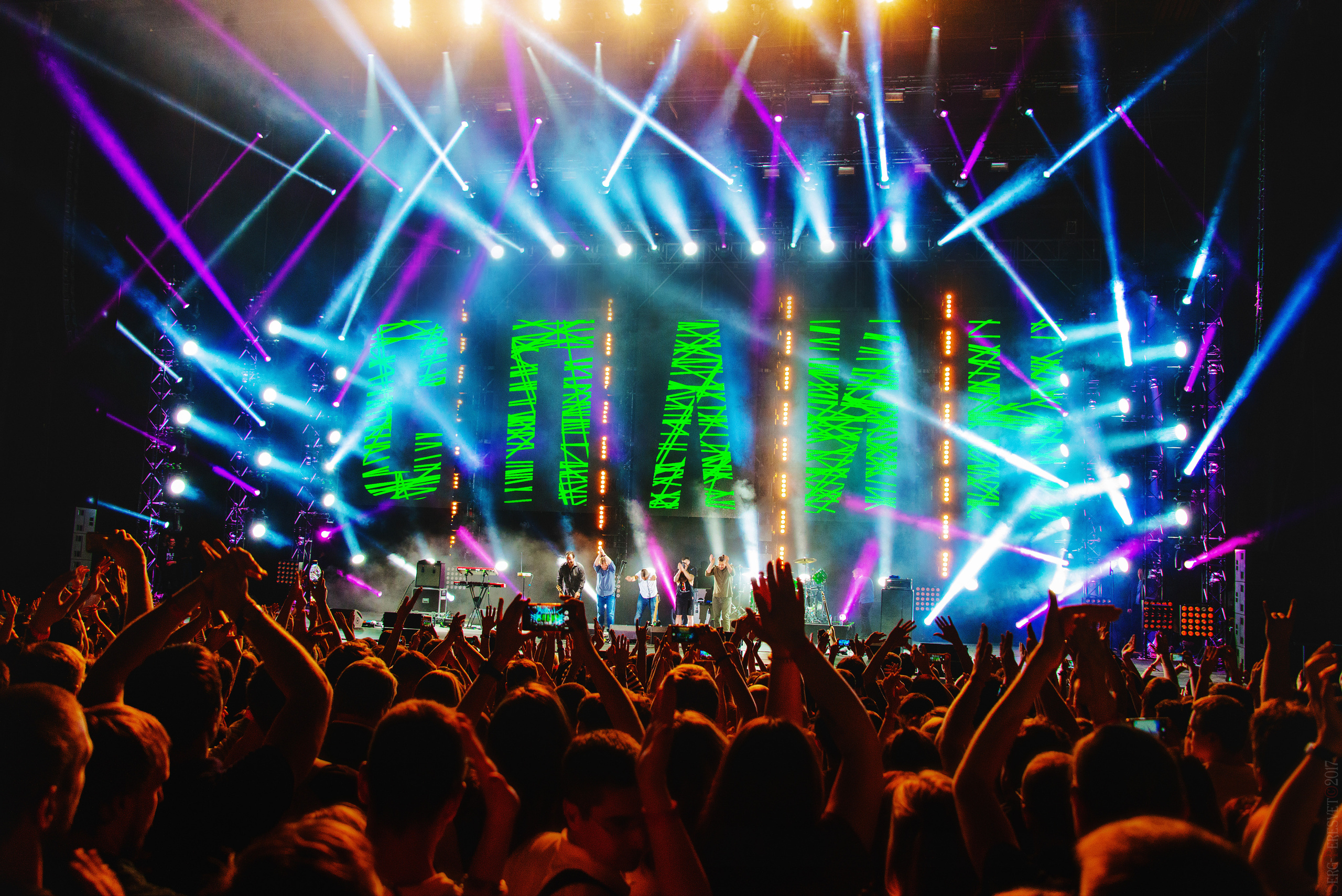 Репортажная съемка на концерт, для музыкантов, фотограф Пересвет. Ваш фотограф на праздник в Москве, Раменском, Жуковском, Люберцах