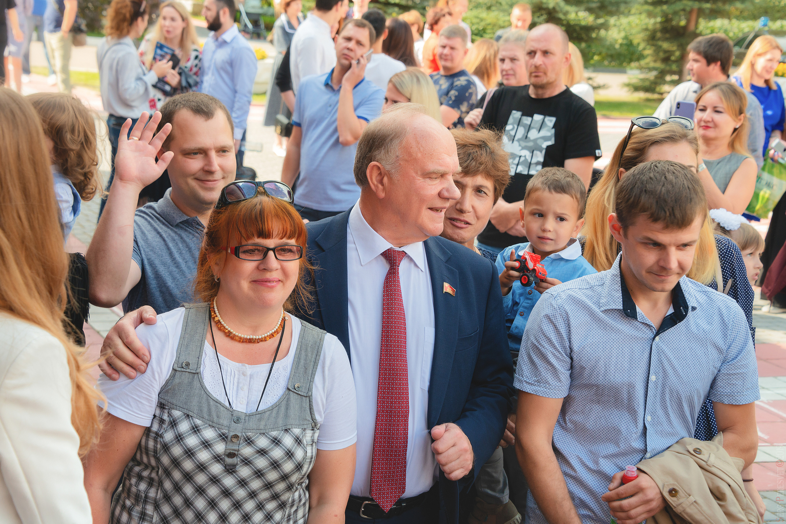 Фотосъемка на 1 сентября в школу, детский сад, фотограф Пересвет. Ваш фотограф на праздник в Москве, Раменском, Жуковском, Люберцах