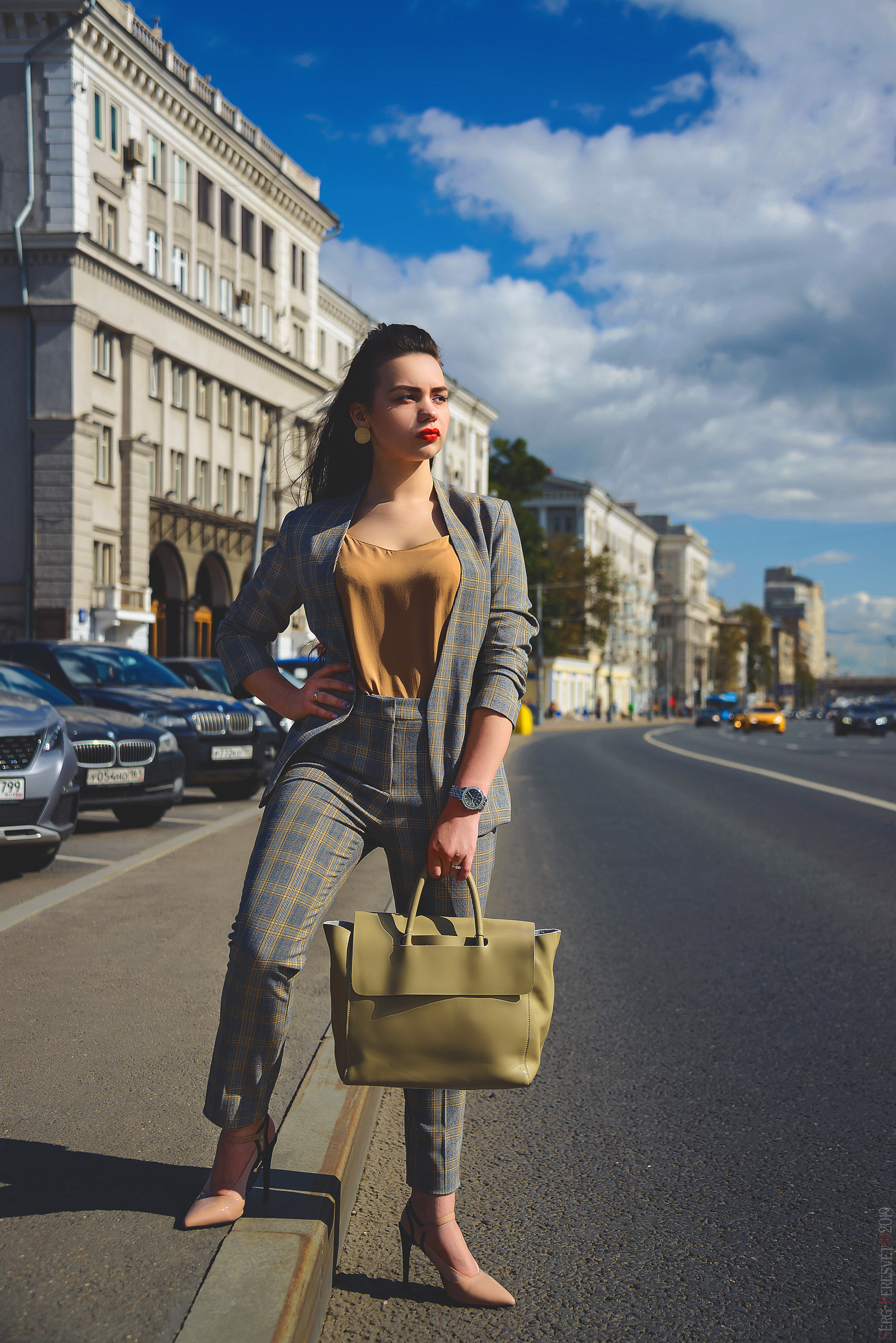 Fashion look, street look - рекламный фотограф Москва Сергей Пересвет. Ваш фотограф на праздник в Москве, Раменском, Жуковском, Люберцах