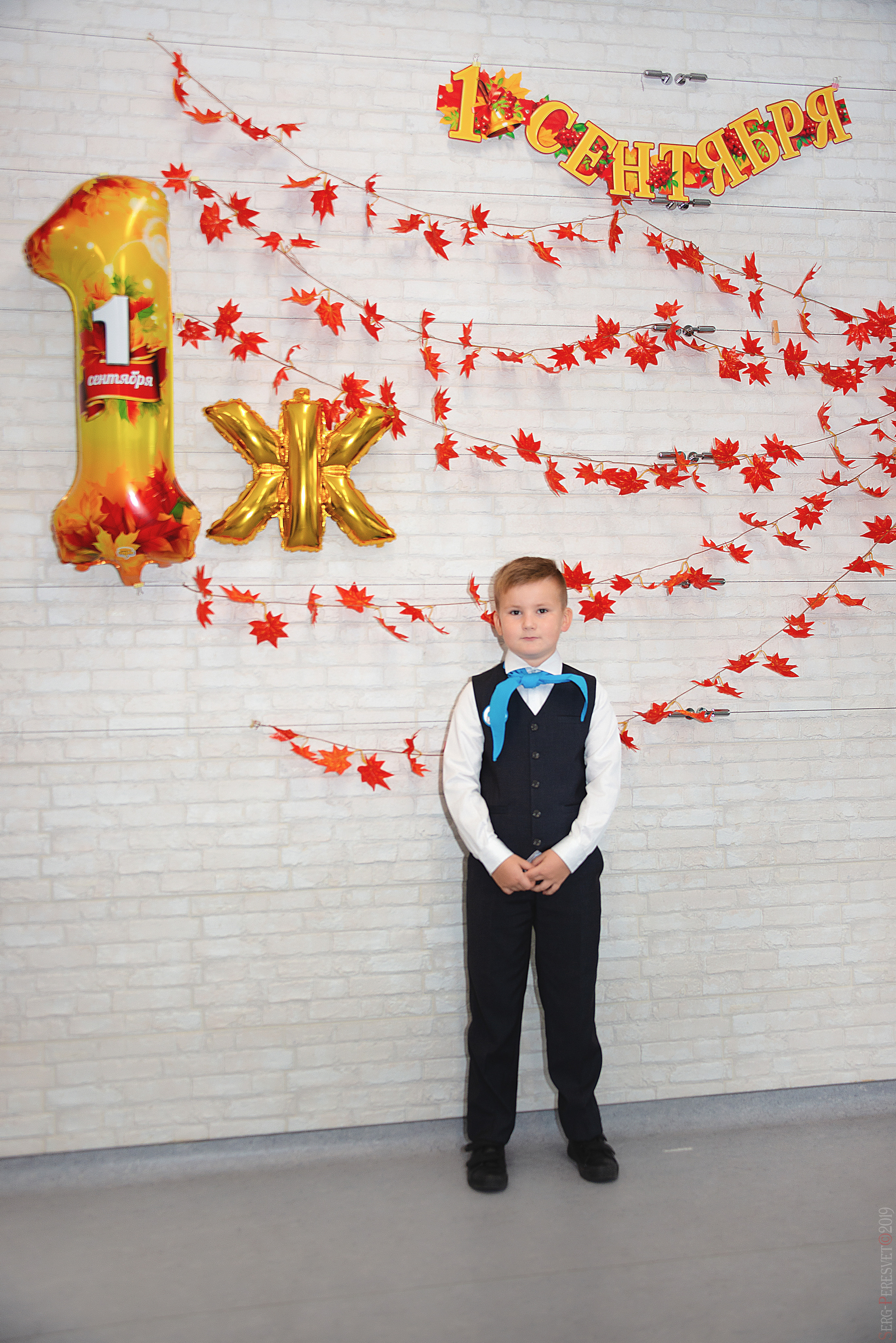 Фотосъемка на 1 сентября в школу, детский сад, фотограф Пересвет. Ваш фотограф на праздник в Москве, Раменском, Жуковском, Люберцах