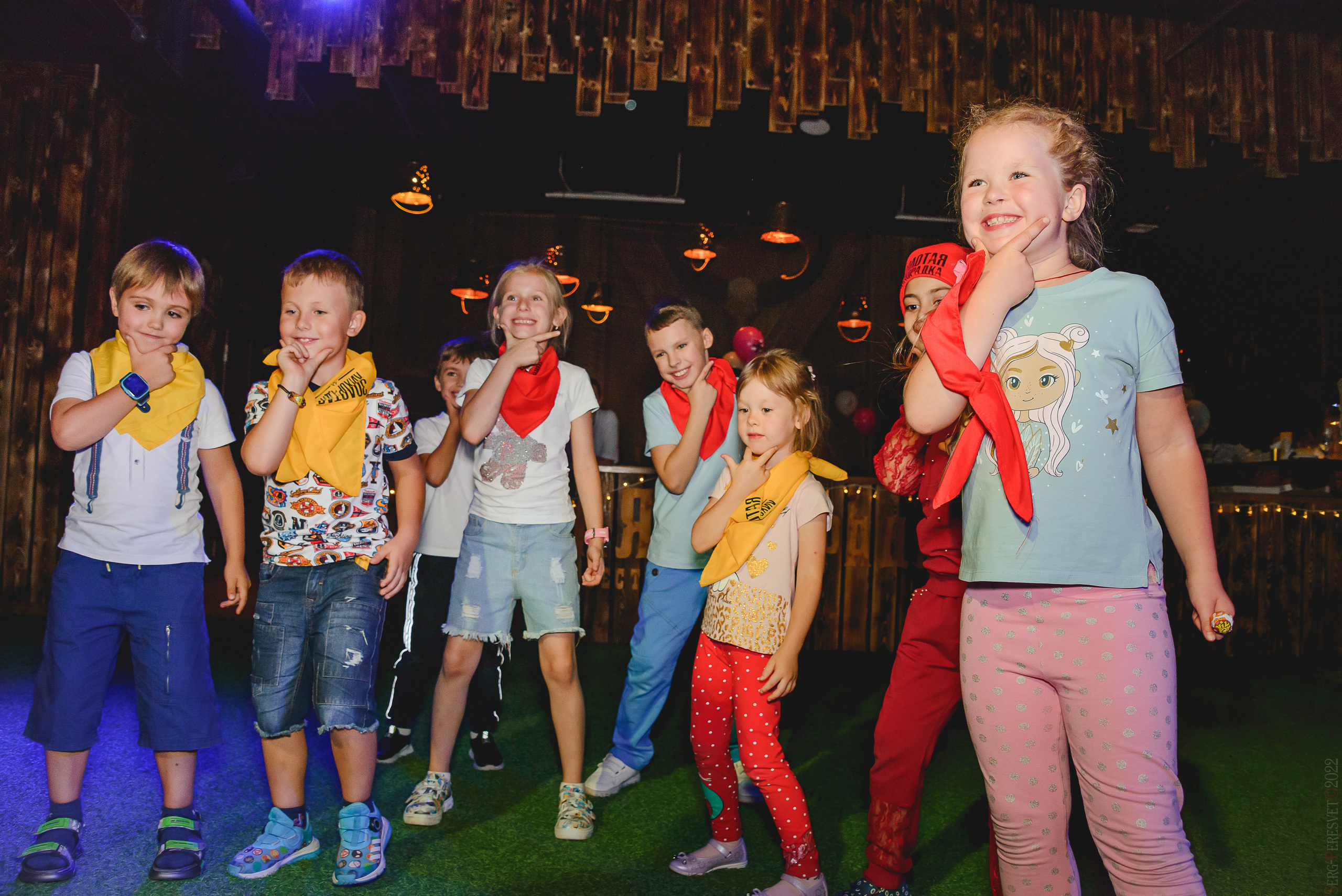ТикТок вечеринка в Москве, детский фотограф Сергей Пересвет. Ваш фотограф на праздник в Москве, Раменском, Жуковском, Люберцах