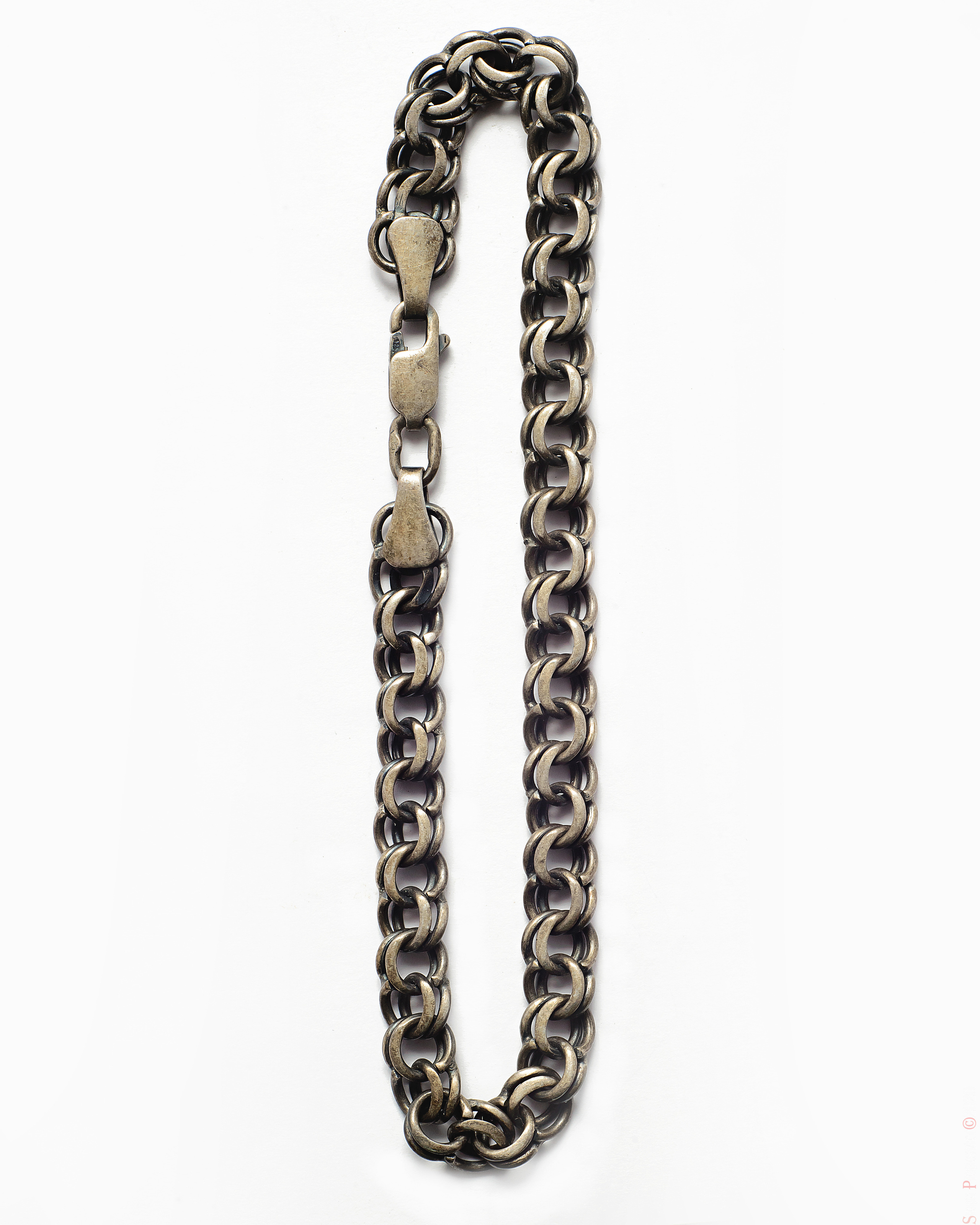 Каталожная макросъемка в Москве – аксессуары, украшения, косметика. Ваш фотограф на праздник в Москве, Раменском, Жуковском, Люберцах