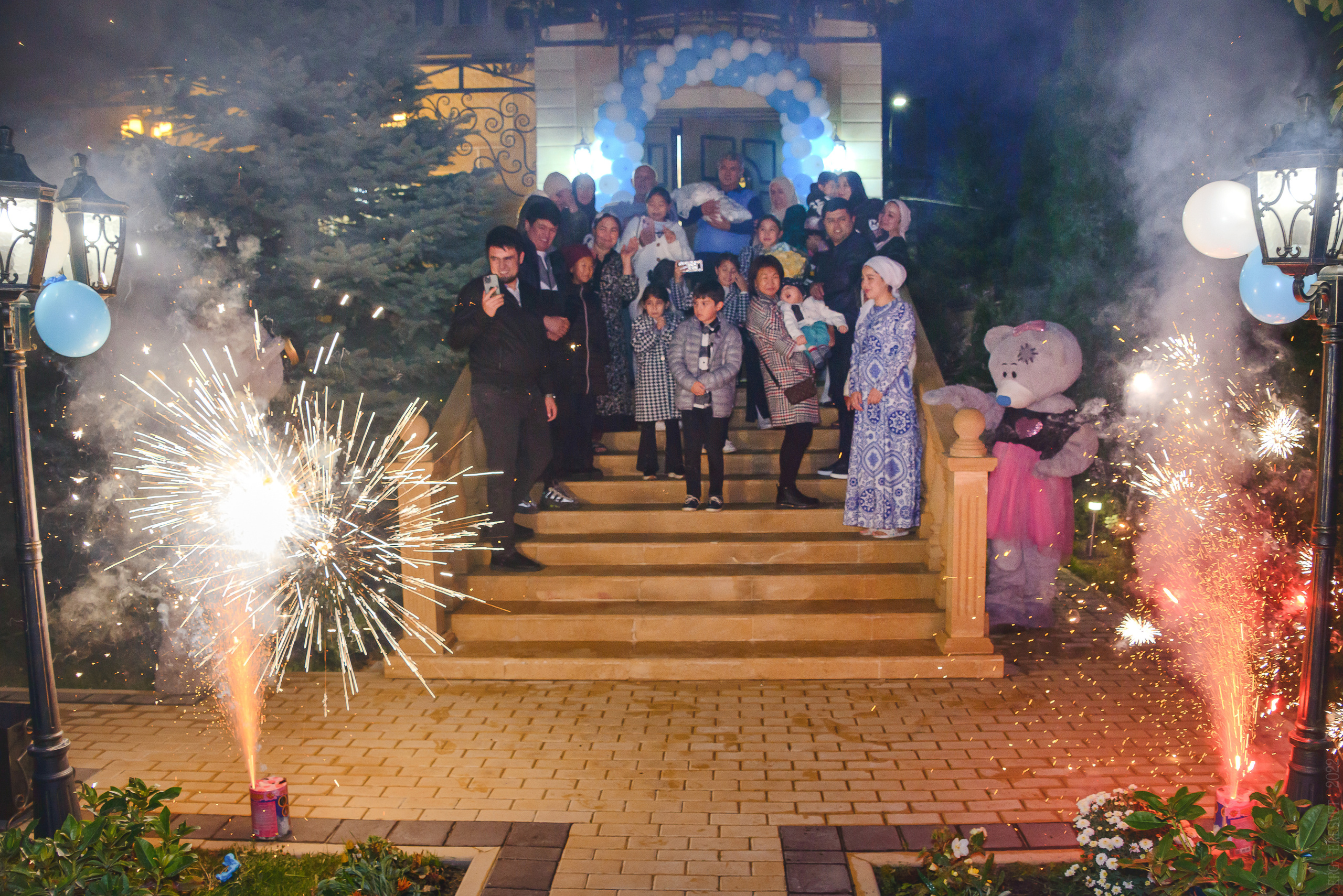 Ньюборн, имянаречение, выписка из роддома. Ваш фотограф на праздник в Москве, Раменском, Жуковском, Люберцах