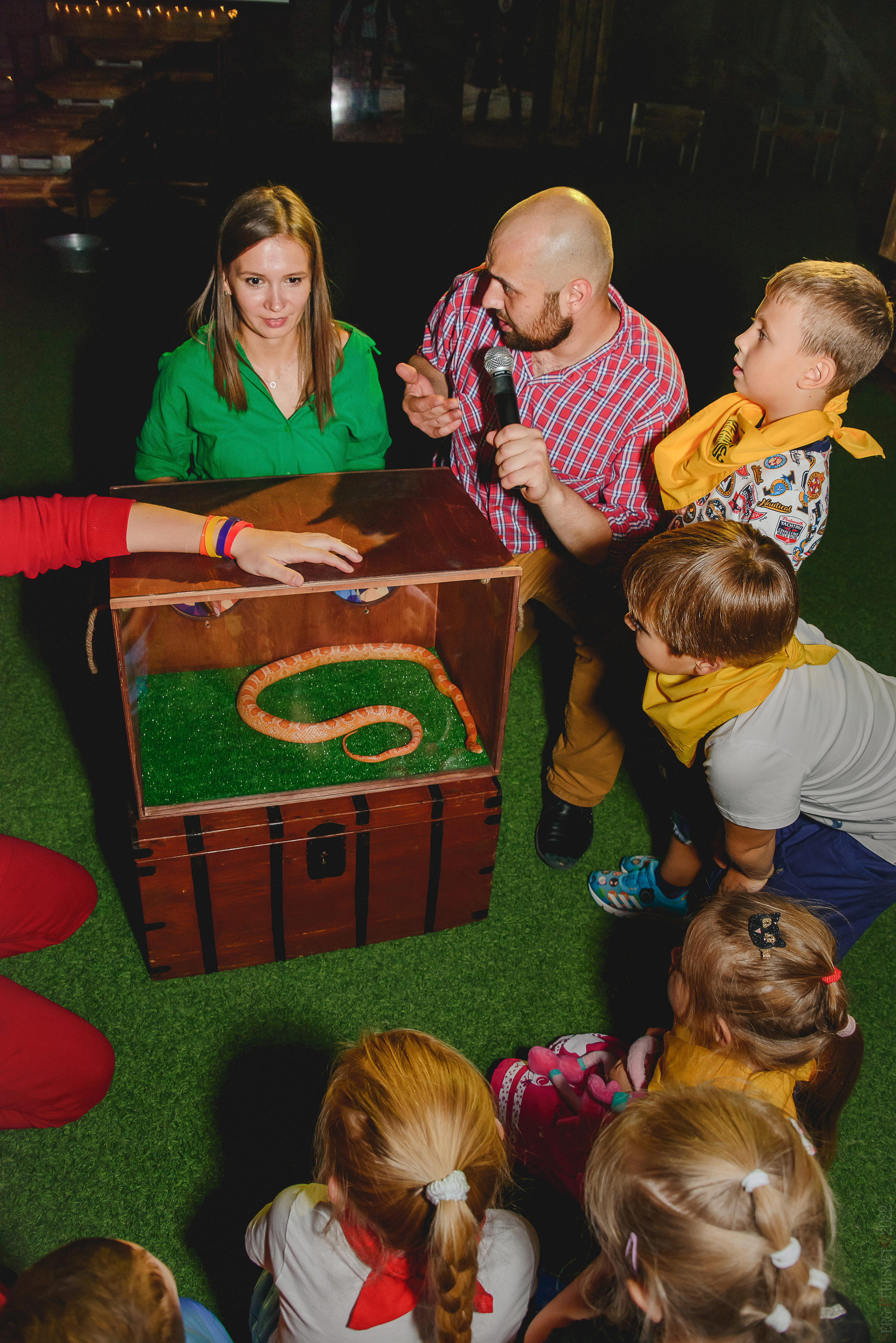 ТикТок вечеринка в Москве, детский фотограф Сергей Пересвет. Ваш фотограф на праздник в Москве, Раменском, Жуковском, Люберцах