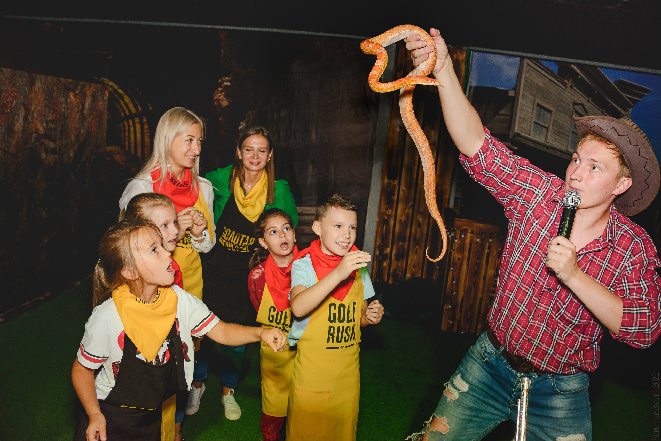 «Золотая лихорадка», квест-комната, Одинцово, фотограф Сергей Пересвет. Ваш фотограф на праздник в Москве, Раменском, Жуковском, Люберцах