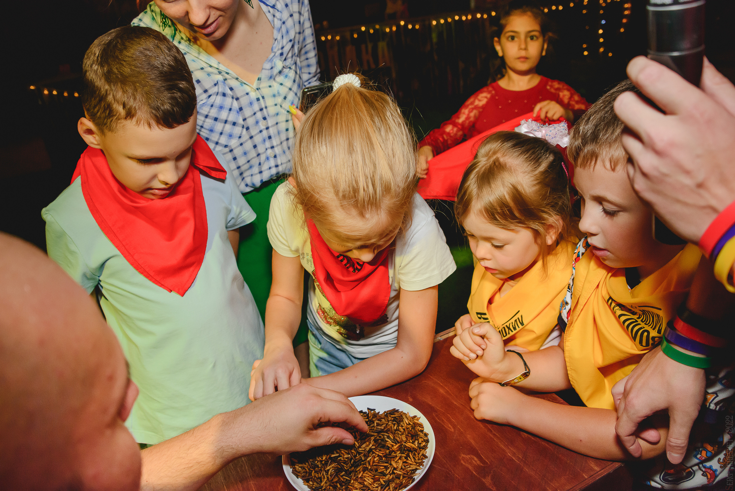 ТикТок вечеринка в Москве, детский фотограф Сергей Пересвет. Ваш фотограф на праздник в Москве, Раменском, Жуковском, Люберцах