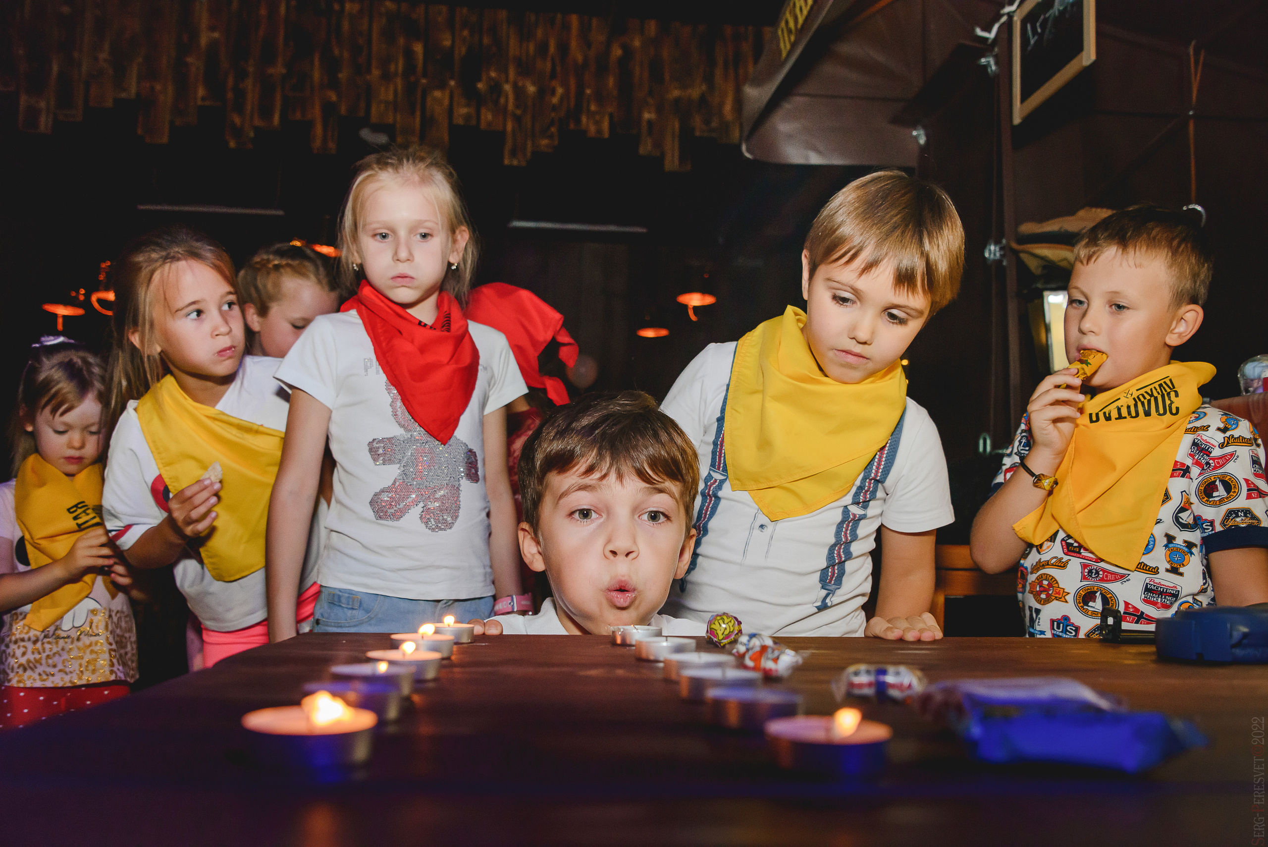 ТикТок вечеринка в Москве, детский фотограф Сергей Пересвет. Ваш фотограф на праздник в Москве, Раменском, Жуковском, Люберцах