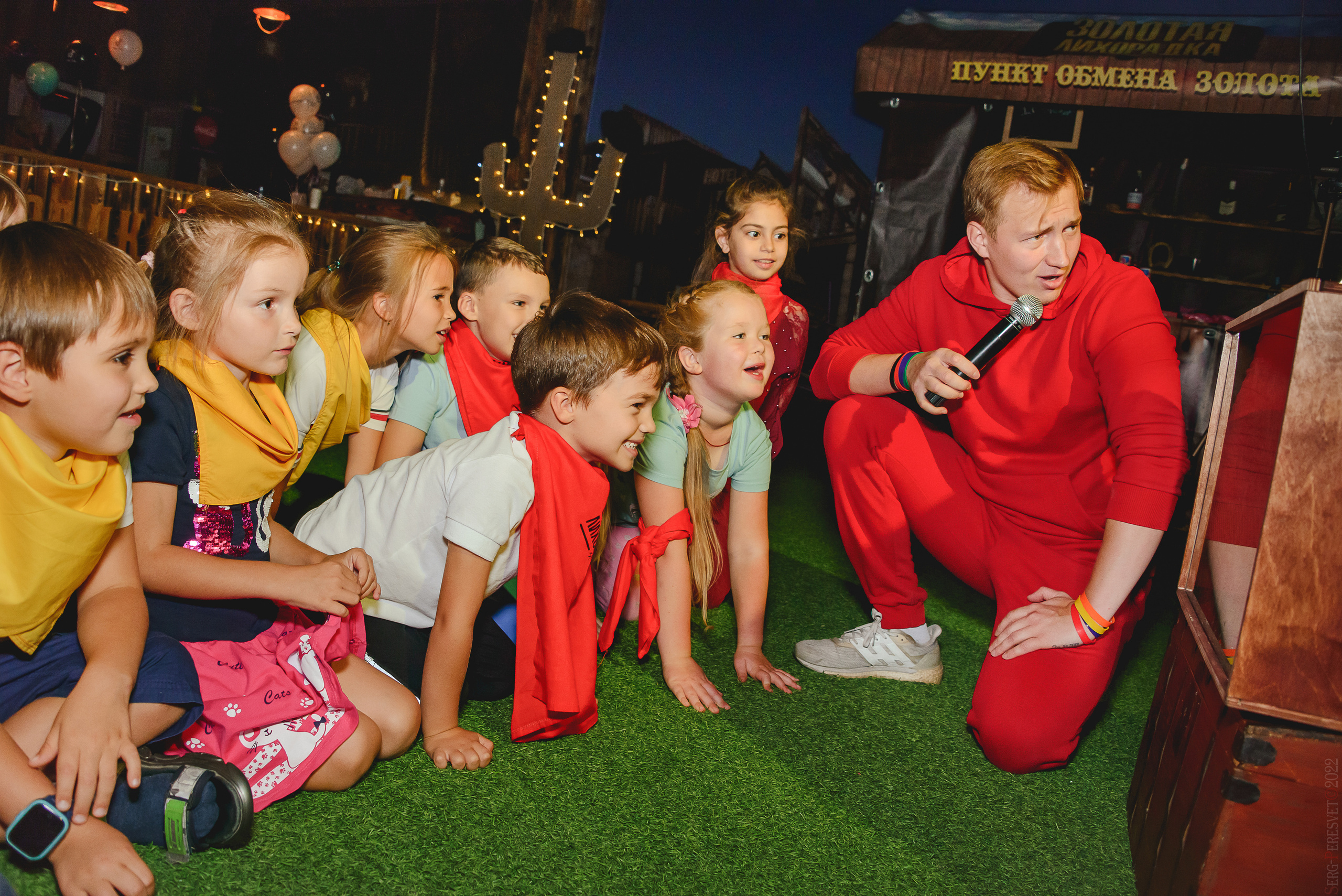 ТикТок вечеринка в Москве, детский фотограф Сергей Пересвет. Ваш фотограф на праздник в Москве, Раменском, Жуковском, Люберцах