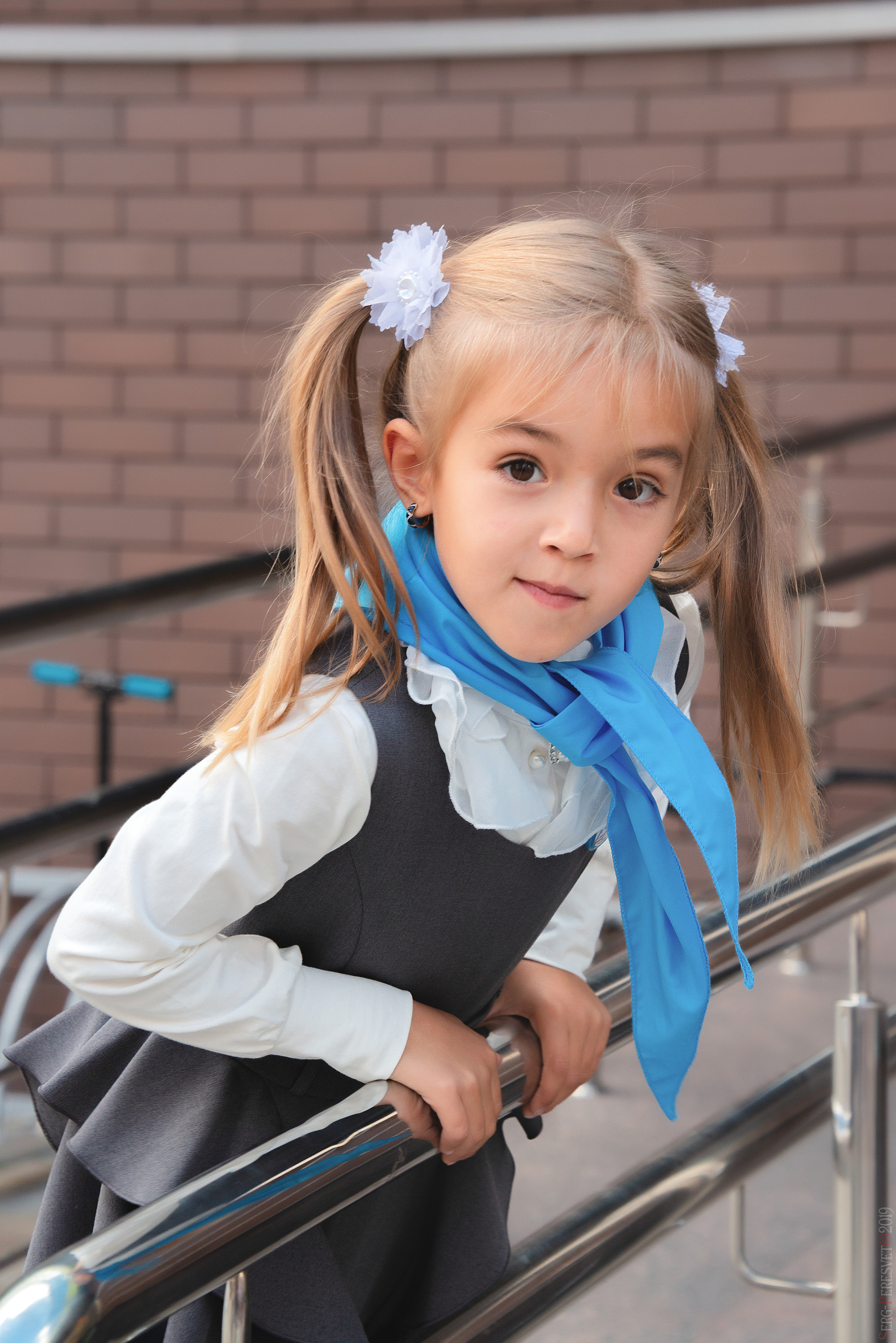 Фотосъемка на 1 сентября в школу, детский сад, фотограф Пересвет. Ваш фотограф на праздник в Москве, Раменском, Жуковском, Люберцах