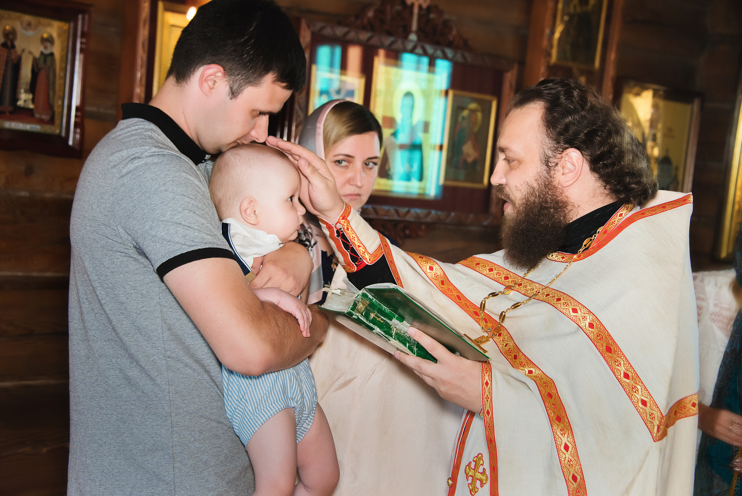 Фотограф на крещение в Москве и Московской области, Сергей Пересвет. Ваш фотограф на праздник в Москве, Раменском, Жуковском, Люберцах