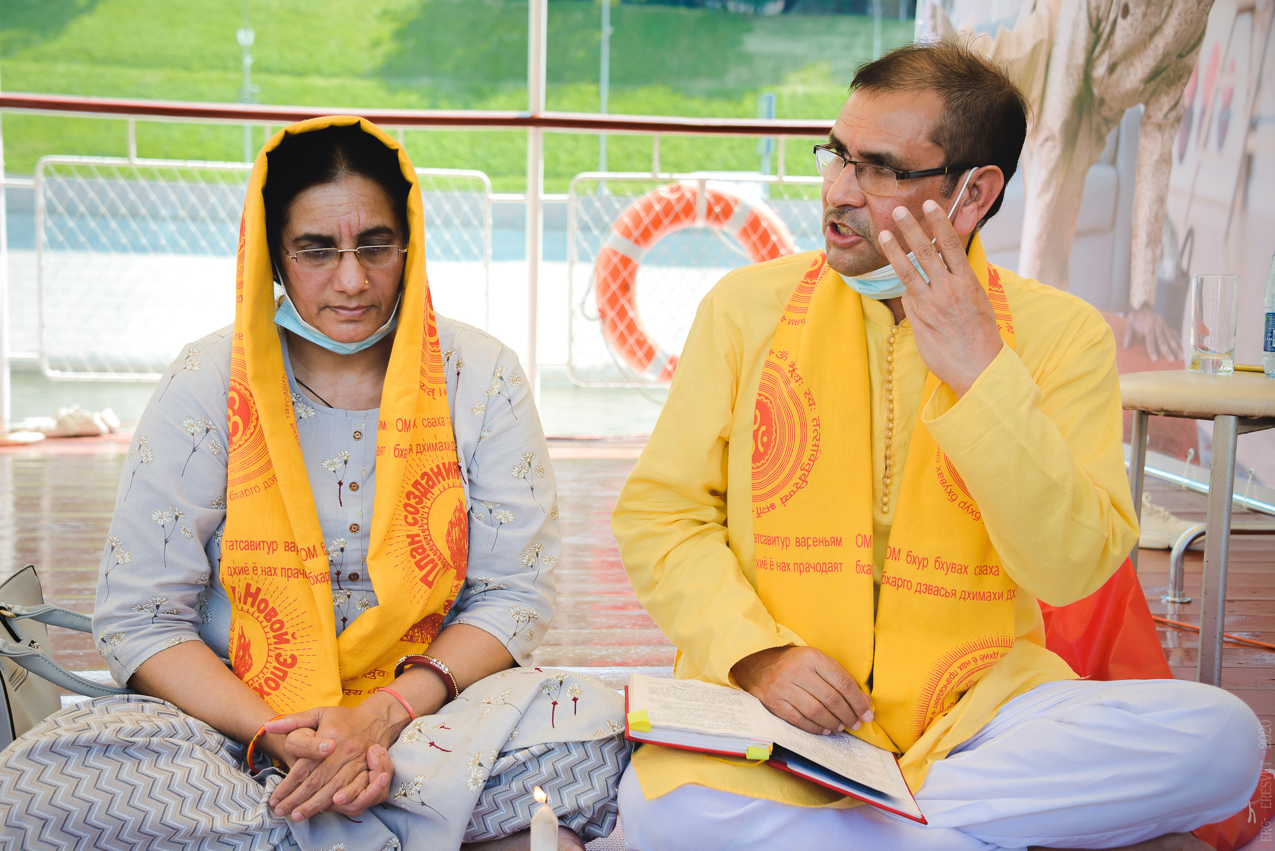 Международный день йоги на Москве-реке. ABS yoga. Ваш фотограф на праздник в Москве, Раменском, Жуковском, Люберцах