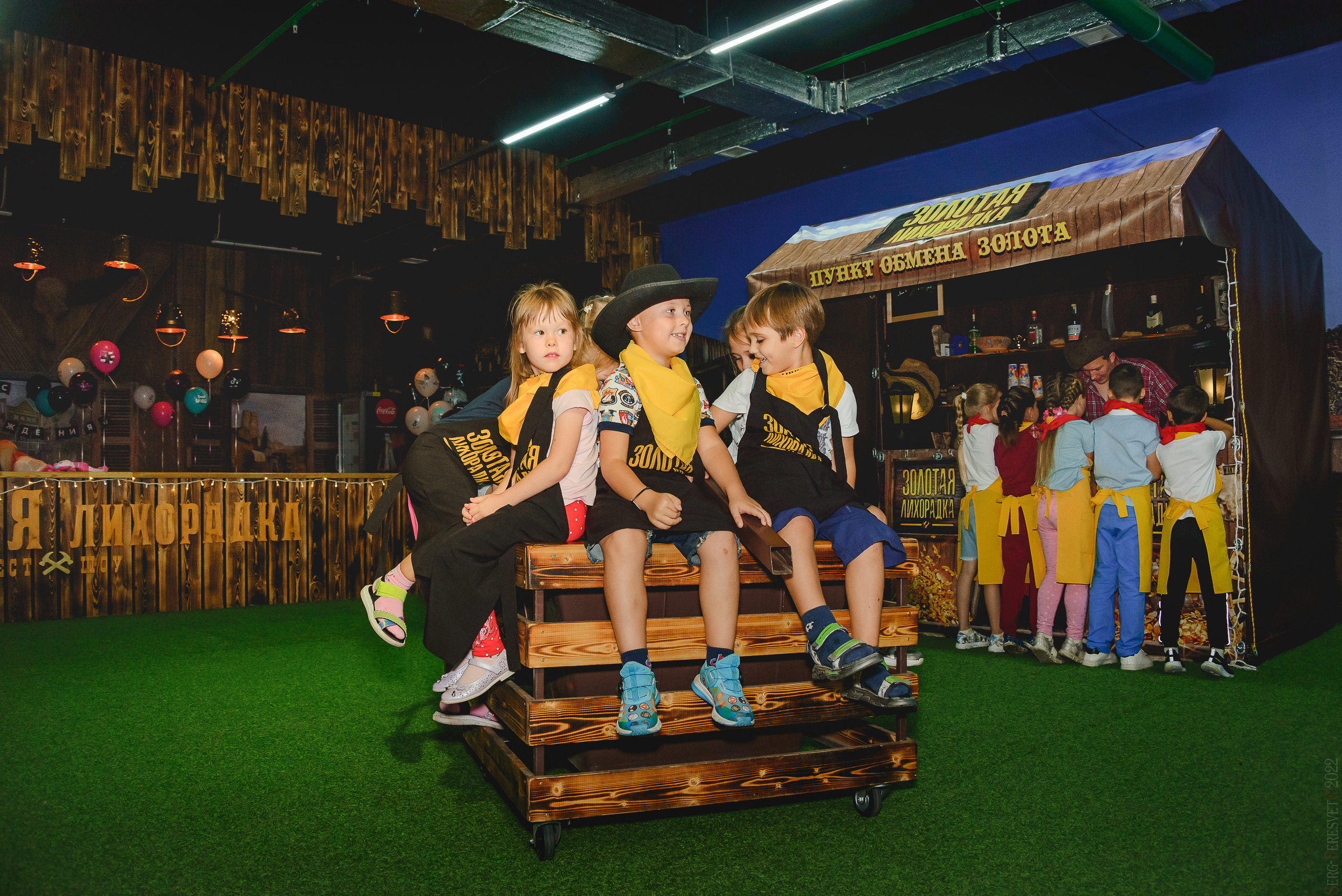 «Золотая лихорадка», квест-комната, Одинцово, фотограф Сергей Пересвет. Ваш фотограф на праздник в Москве, Раменском, Жуковском, Люберцах