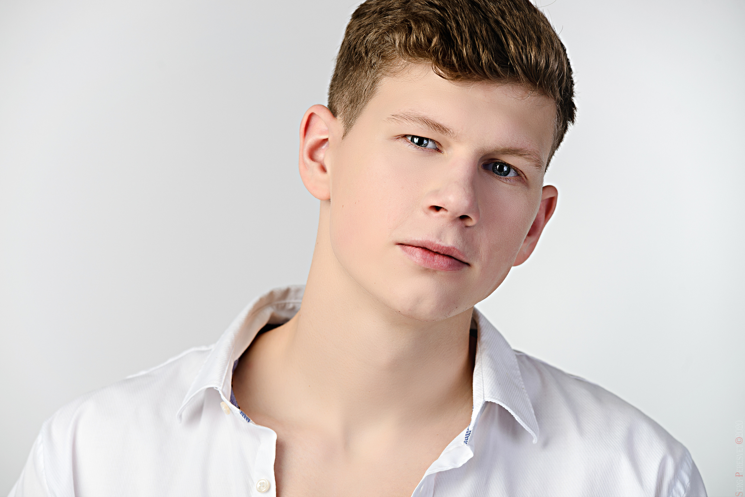 Модельные тесты, снэпшоты на кастинг, актерское портфолио в Москве. Ваш фотограф на праздник в Москве, Раменском, Жуковском, Люберцах