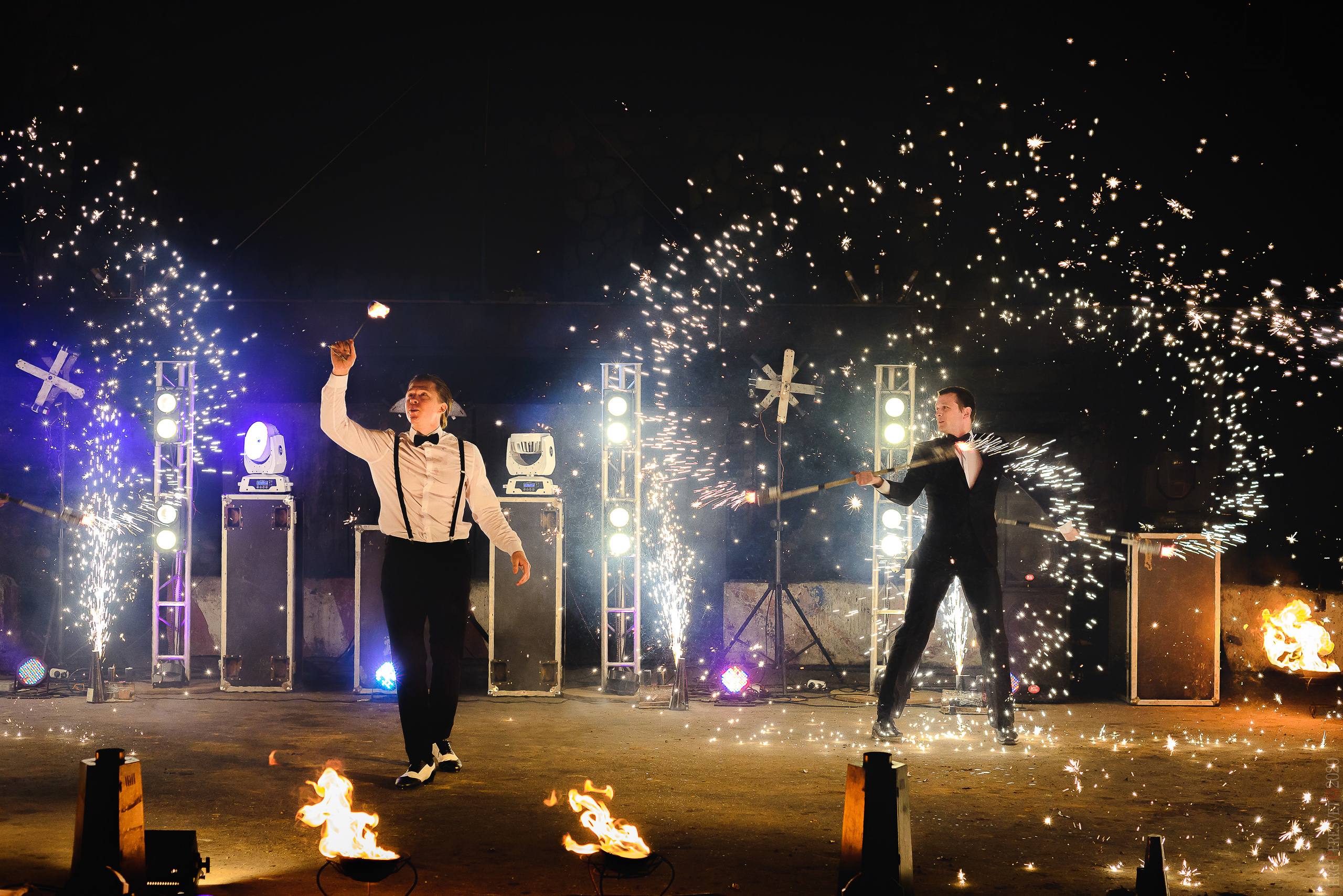 Фаер шоу. Ваш фотограф на праздник в Москве, Раменском, Жуковском, Люберцах