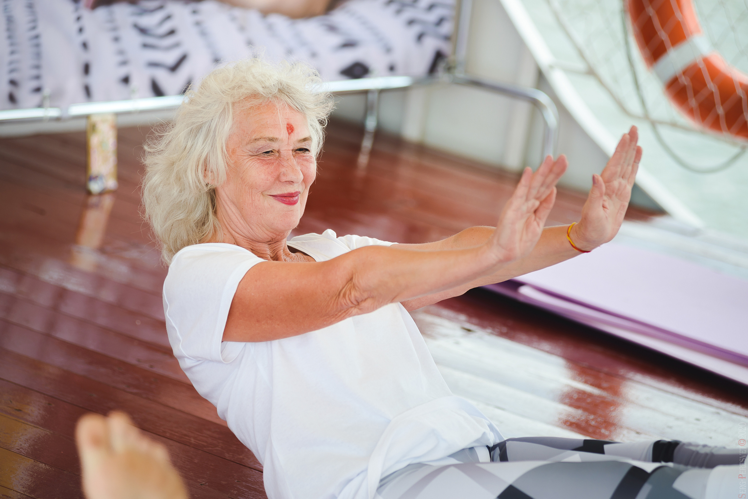 Международный день йоги на Москве-реке. ABS yoga. Ваш фотограф на праздник в Москве, Раменском, Жуковском, Люберцах