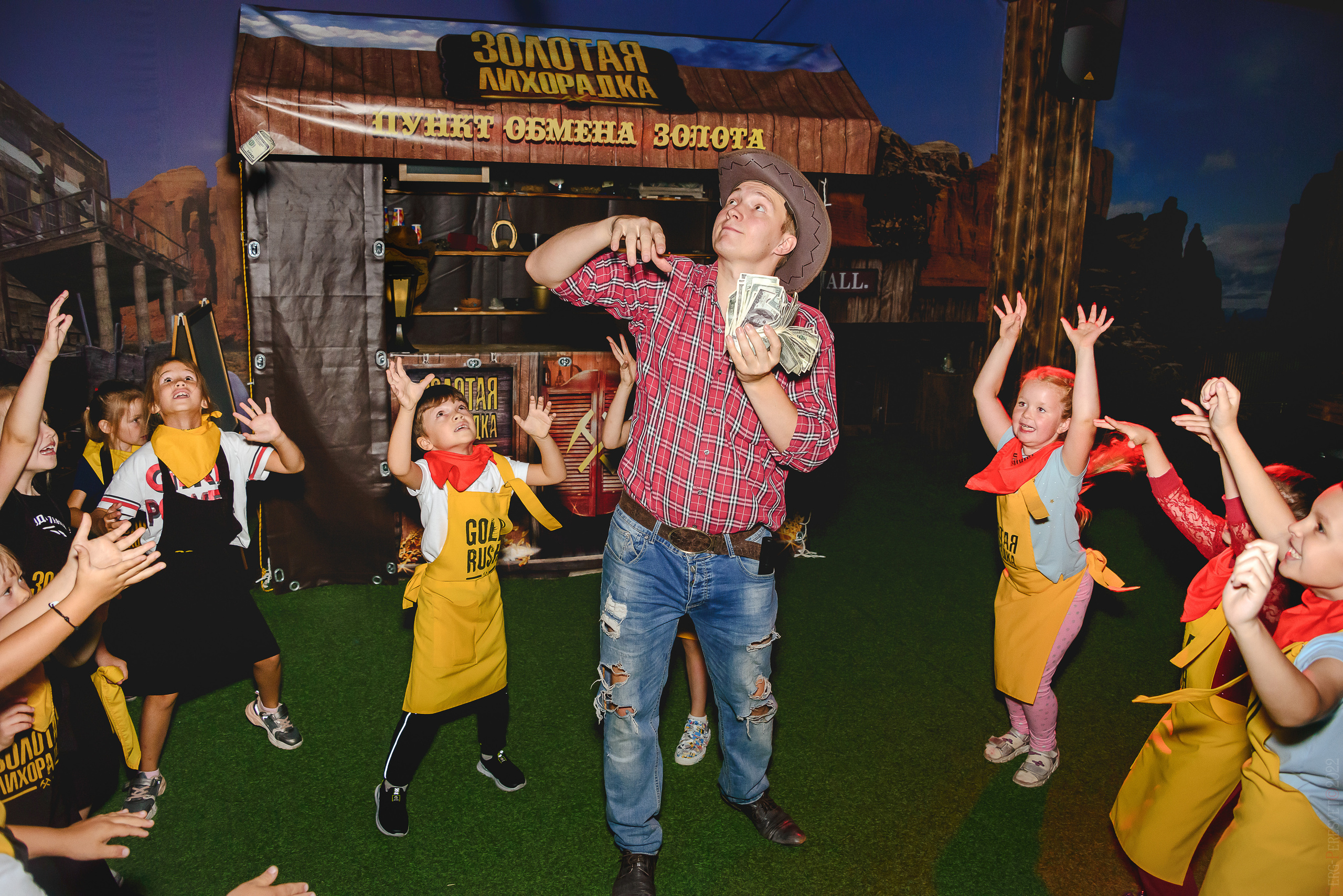 «Золотая лихорадка», квест-комната, Одинцово, фотограф Сергей Пересвет. Ваш фотограф на праздник в Москве, Раменском, Жуковском, Люберцах