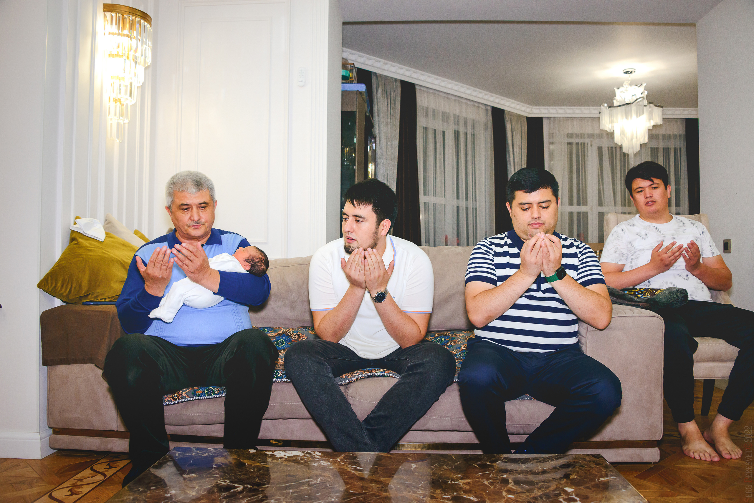 Ньюборн, имянаречение, выписка из роддома. Ваш фотограф на праздник в Москве, Раменском, Жуковском, Люберцах