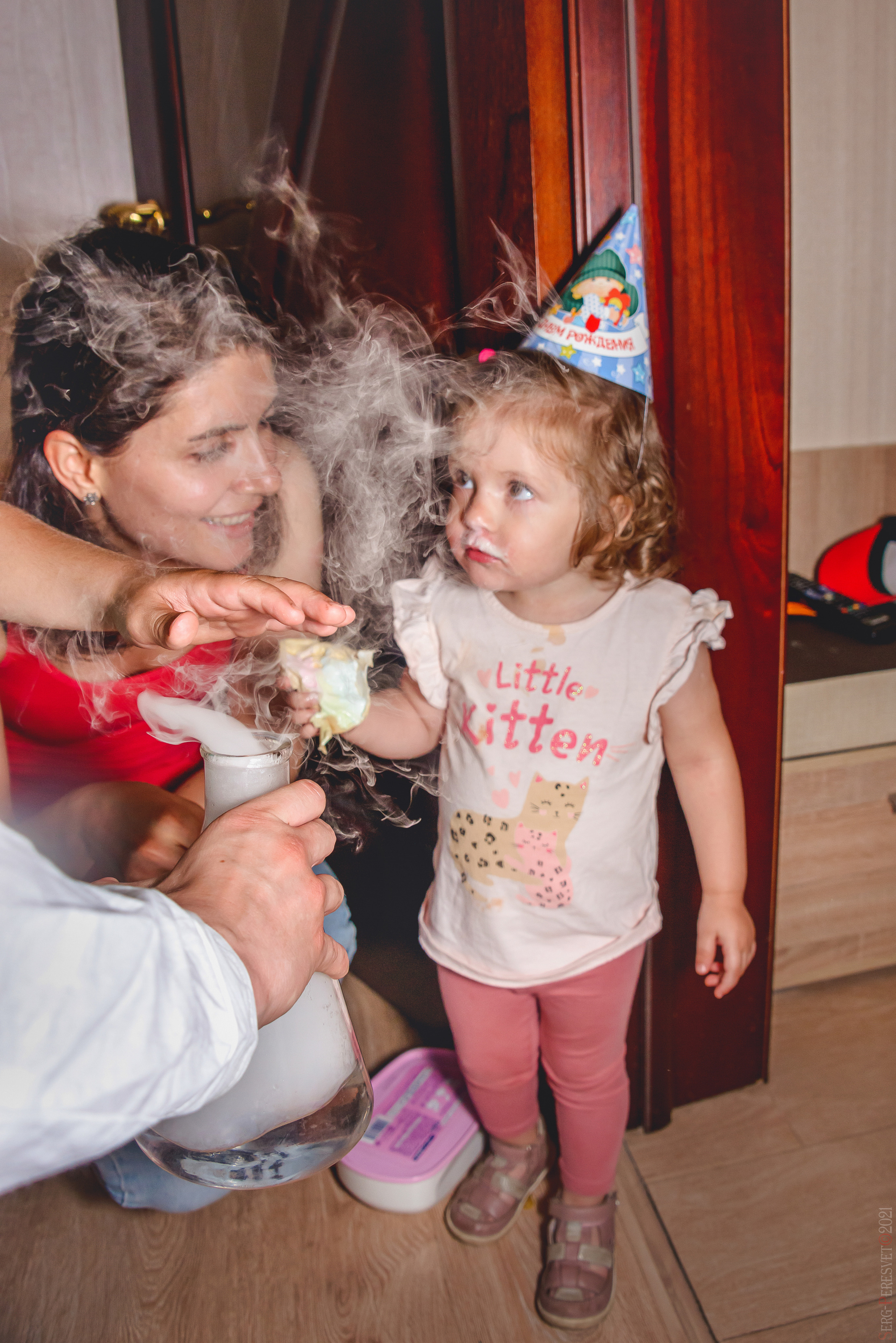 Научное шоу в Москве, детский фотограф Сергей Пересвет. Ваш фотограф на праздник в Москве, Раменском, Жуковском, Люберцах