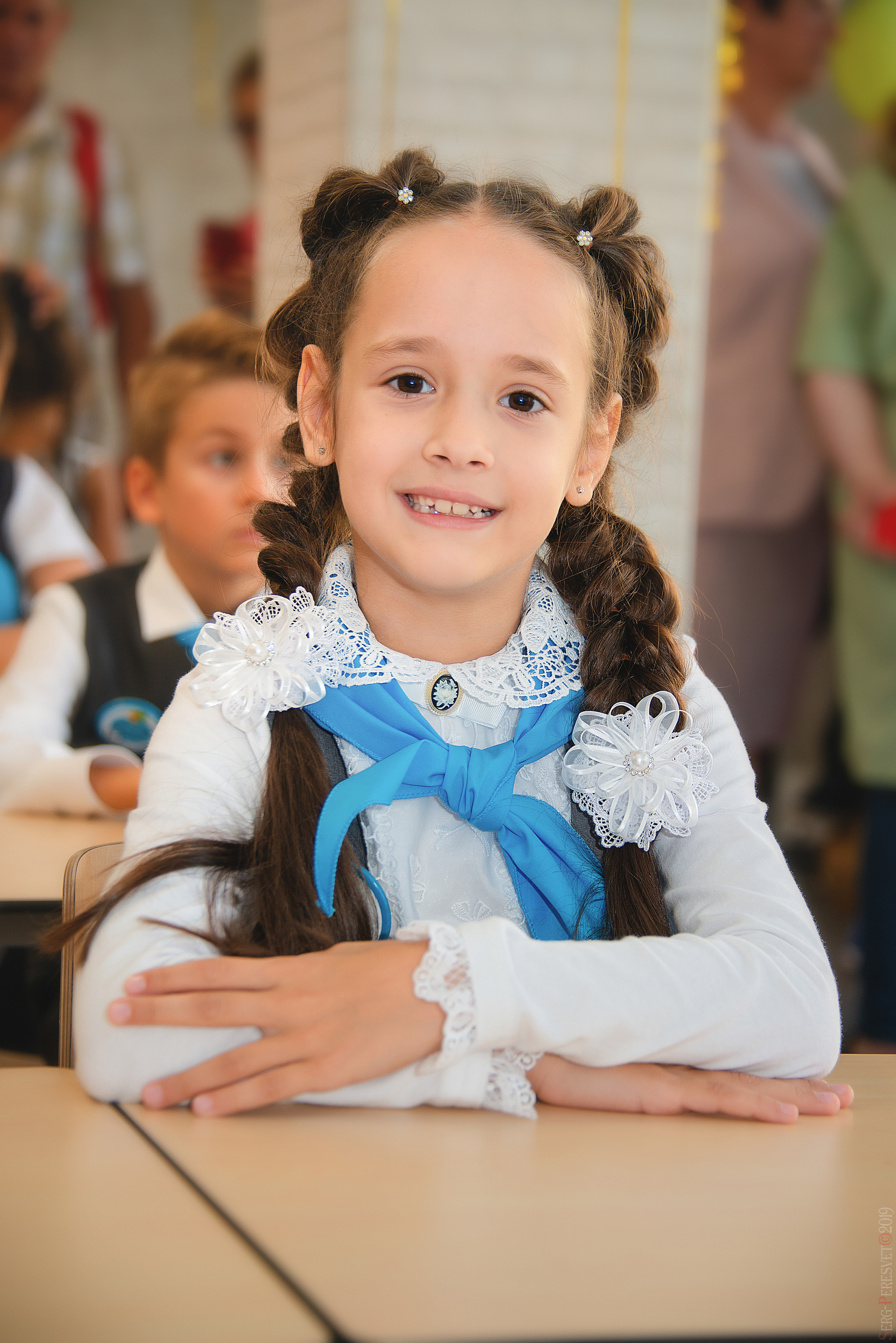 Фотосъемка на 1 сентября в школу, детский сад, фотограф Пересвет. Ваш фотограф на праздник в Москве, Раменском, Жуковском, Люберцах