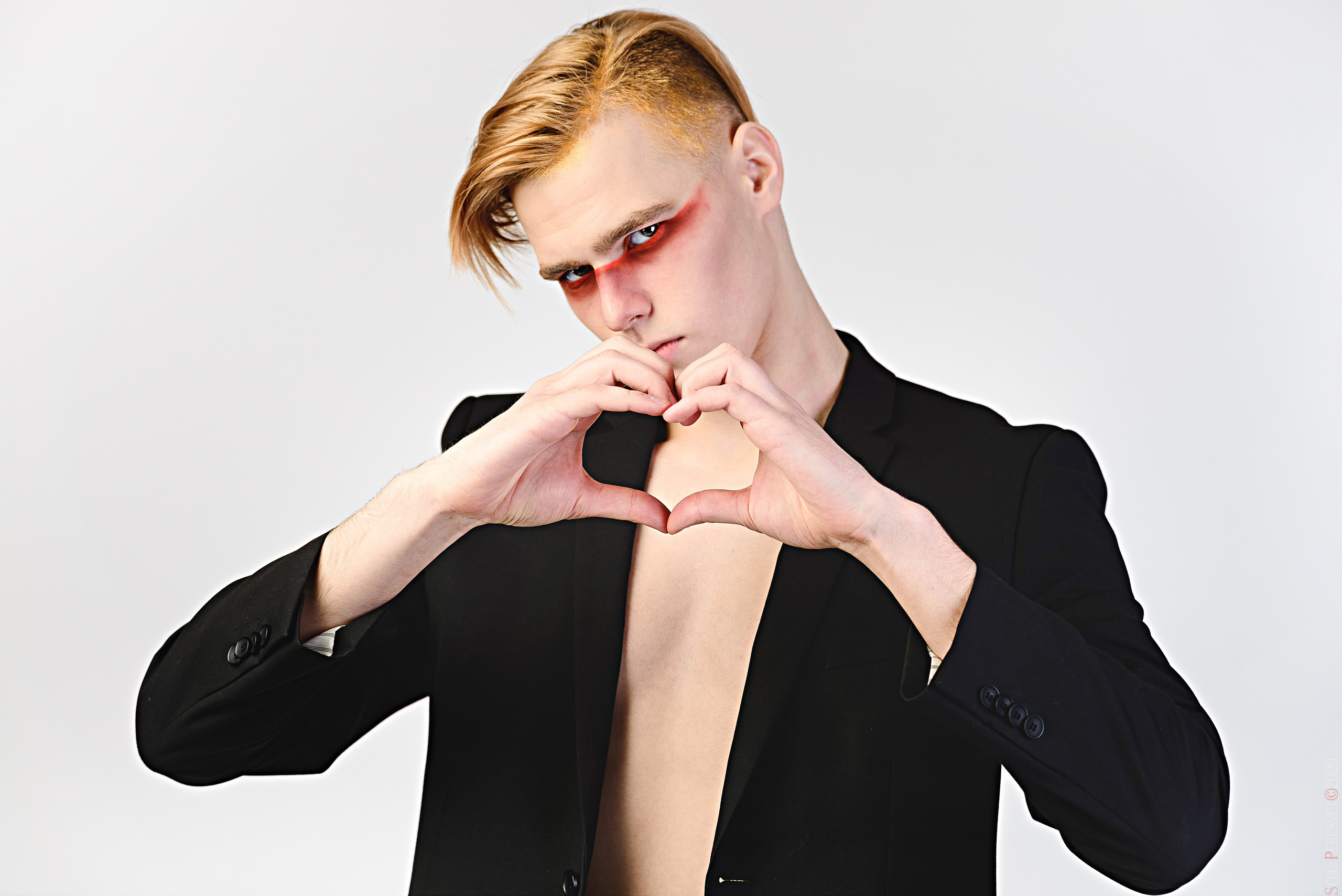 Модельные тесты, снэпшоты на кастинг, актерское портфолио в Москве. Ваш фотограф на праздник в Москве, Раменском, Жуковском, Люберцах