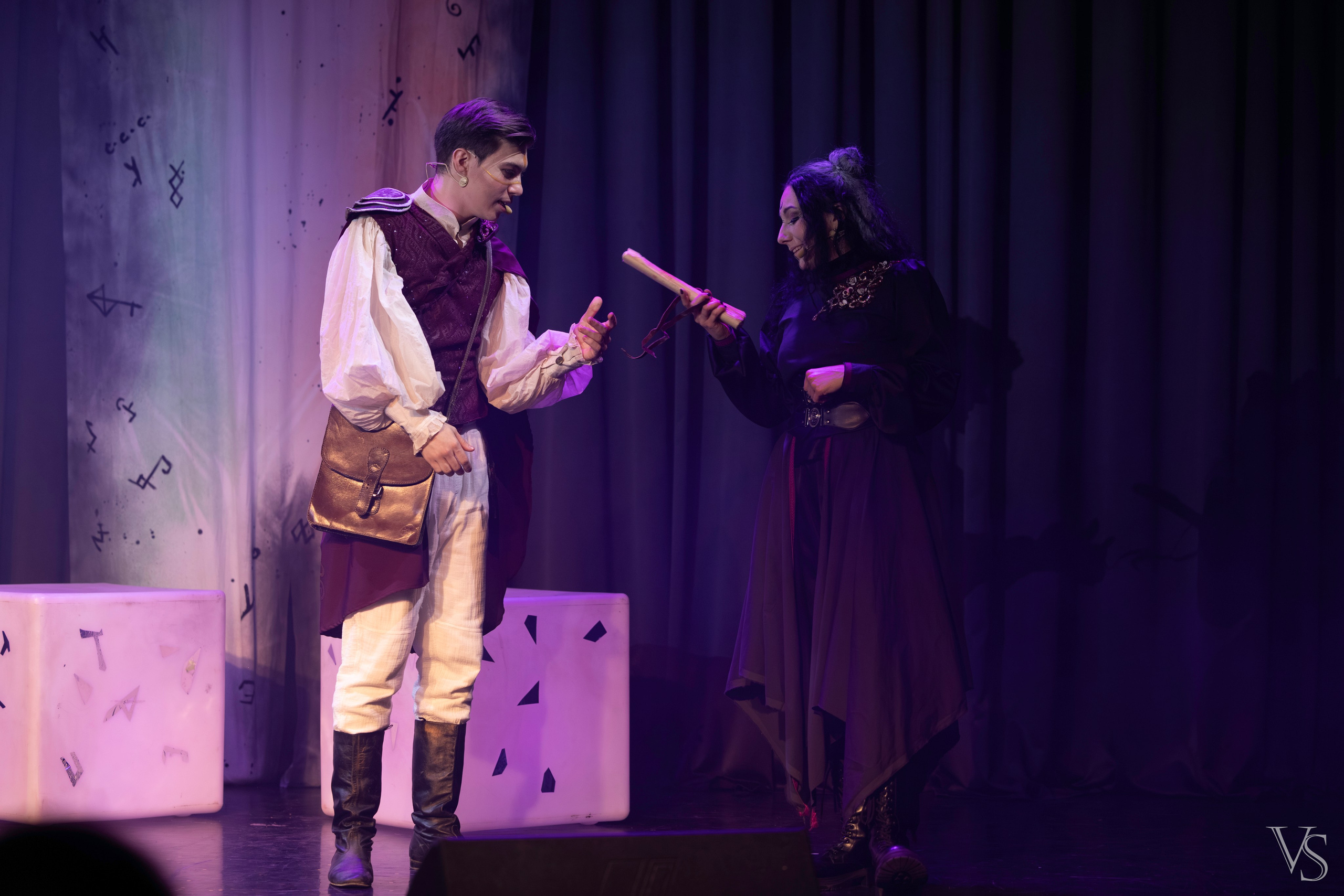 Книга стихий 25.01. Фотограф Виктор Степанов