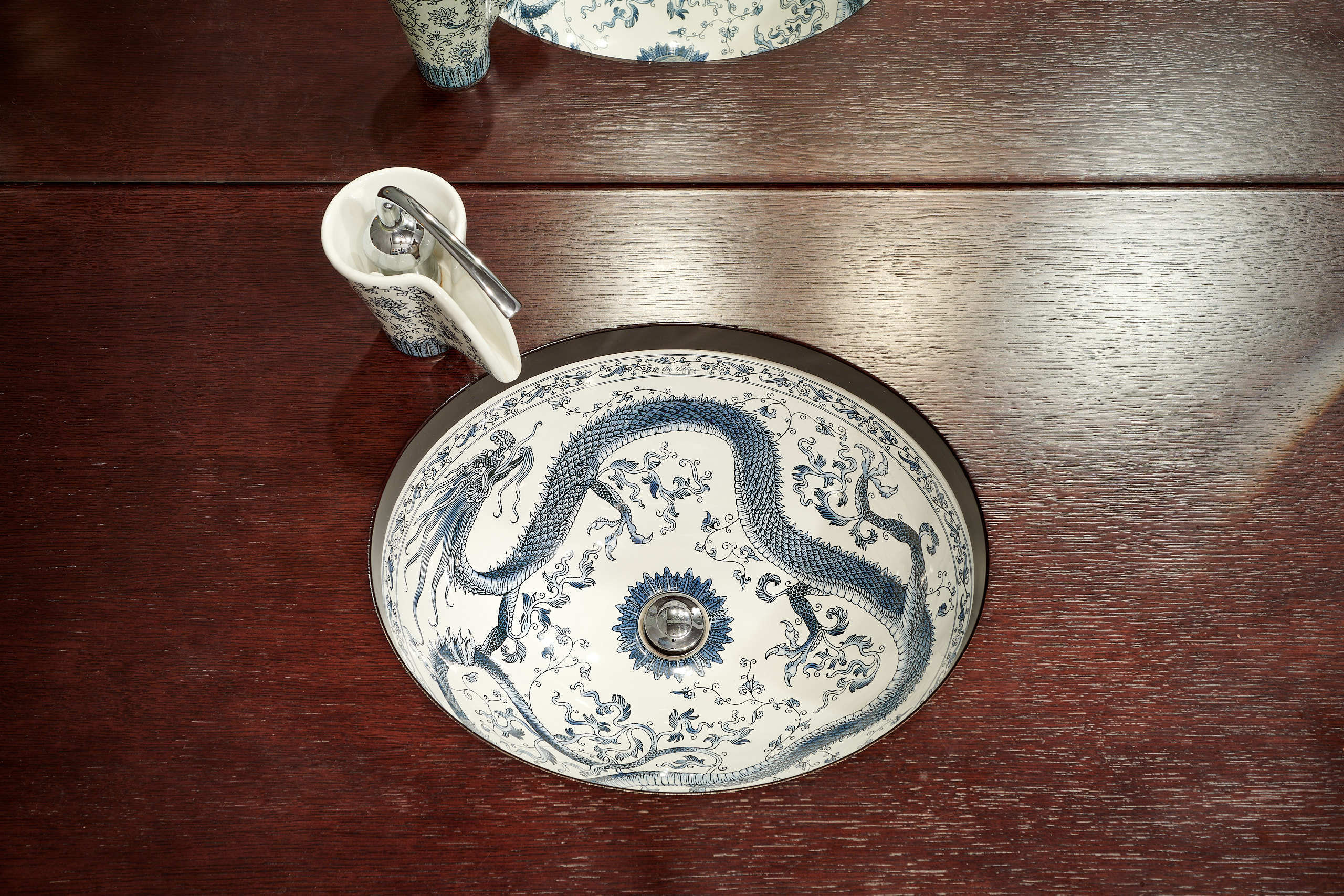 Квартира на Малом Новопесковском переулке. Флористическая, интерьерная и портретная съемка в Москве и Европе