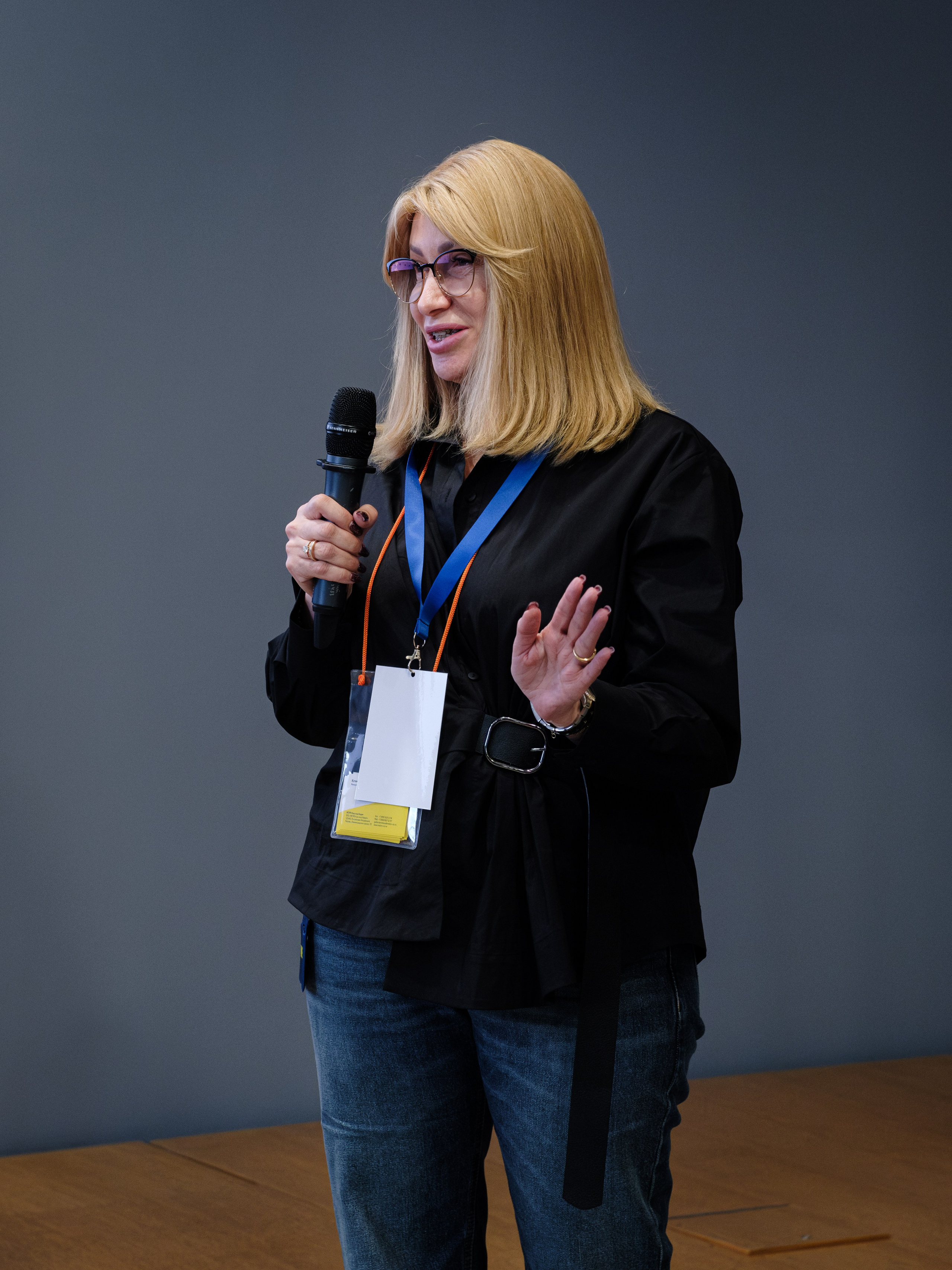 METRO. Репортажный и портретный фотограф в Москве Илья Спиридонов