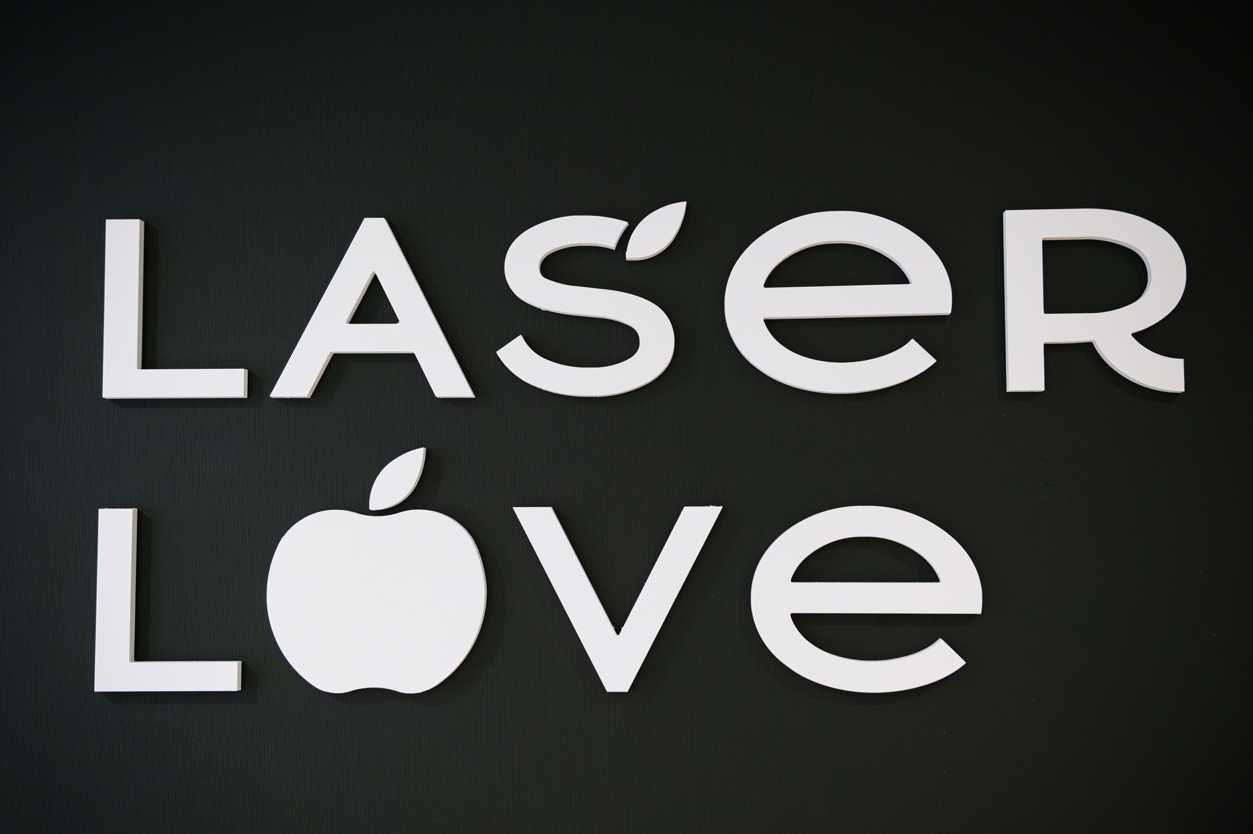 LASER LOVE. Свадебный и портретный фотограф в Казани