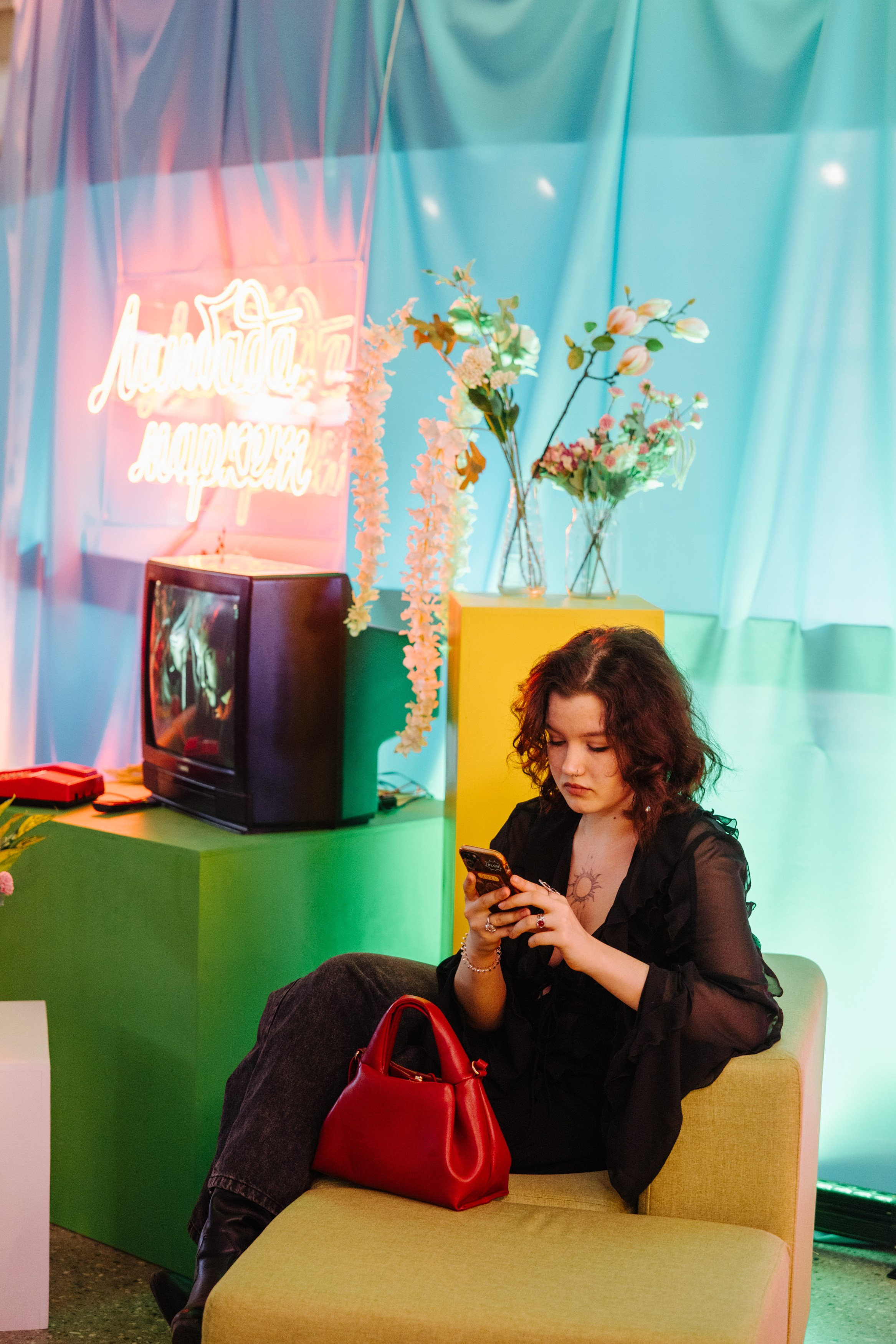 2–3 марта 2024 в пространстве «Три вокзала. Депо» / День 1 / фото Валерий Белобеев. Фотоотчеты «Ламбада-маркета»