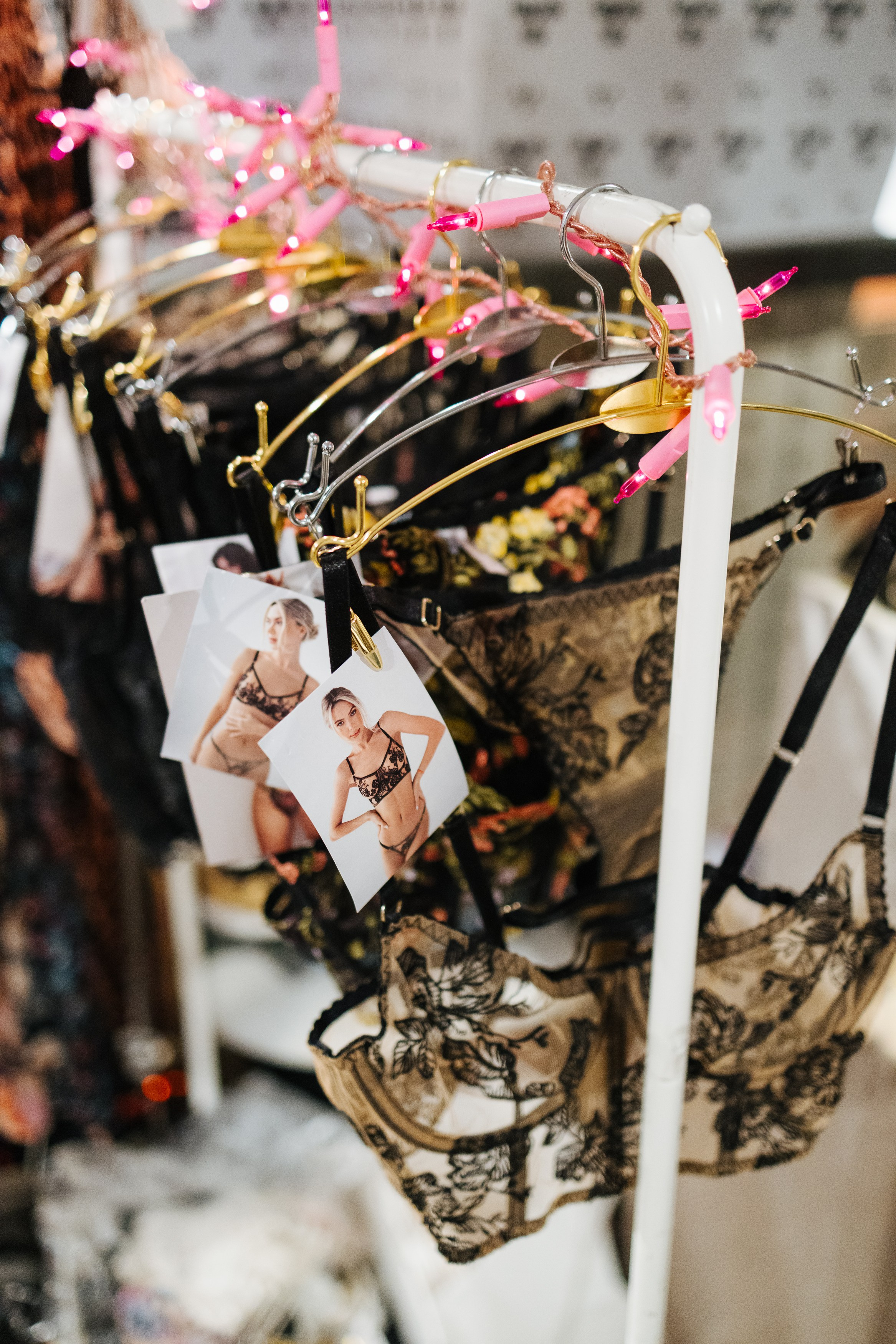 23–24 декабря 2023 в «Три вокзала. Депо» / День 2 / фото Валерий Белобеев. Фотоотчеты «Ламбада-маркета»