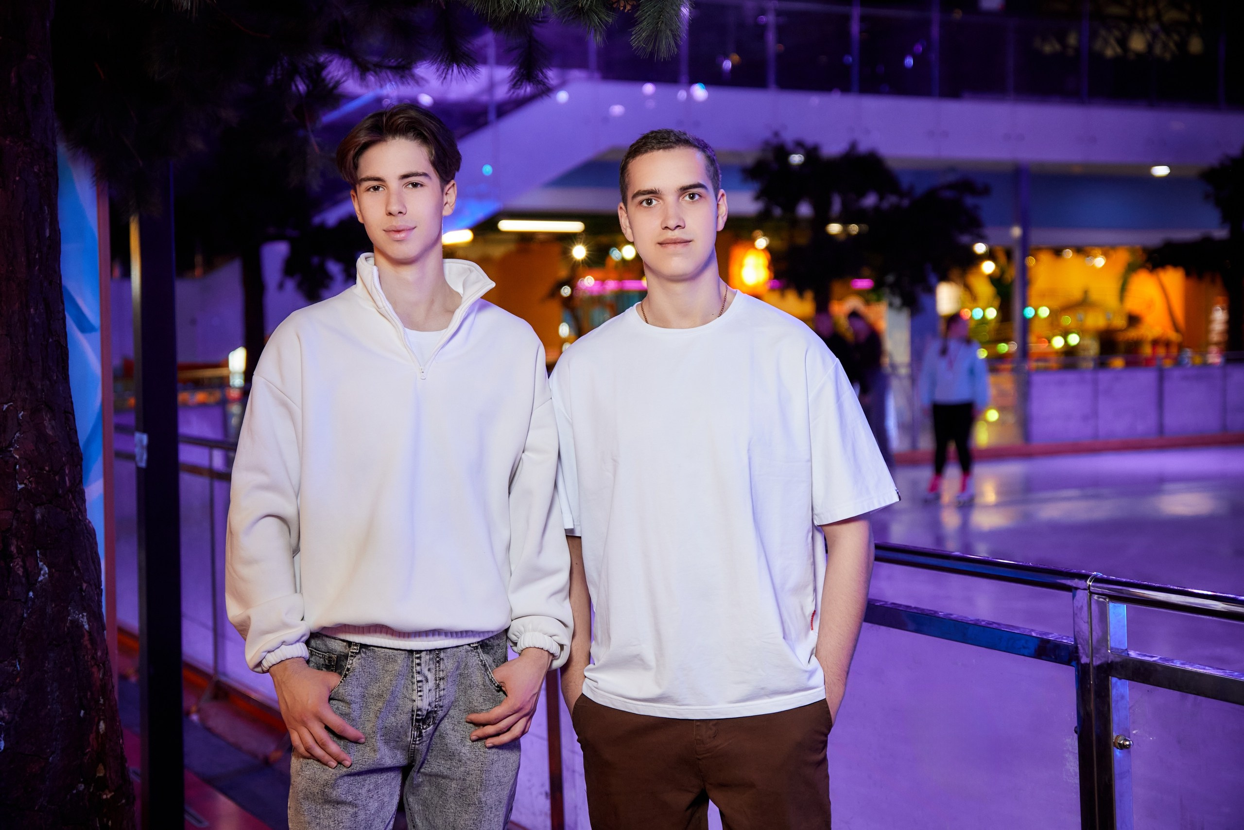 ШКОЛЬНИКИ. «ДОНЕЦК-СИТИ». Фотограф Татаринов Андрей (Донецк / Макеевка)