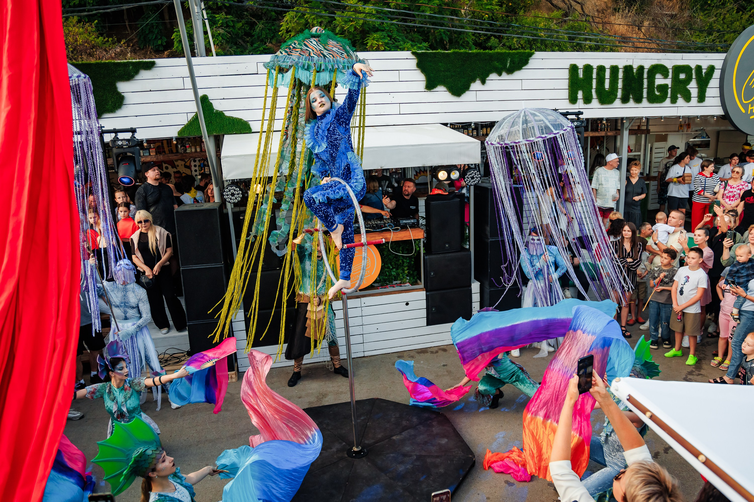 Открытие сезона в HUNGRY BIRD_Симеиз_Крым_14.06.2025. Аминов Руслан | Фотограф